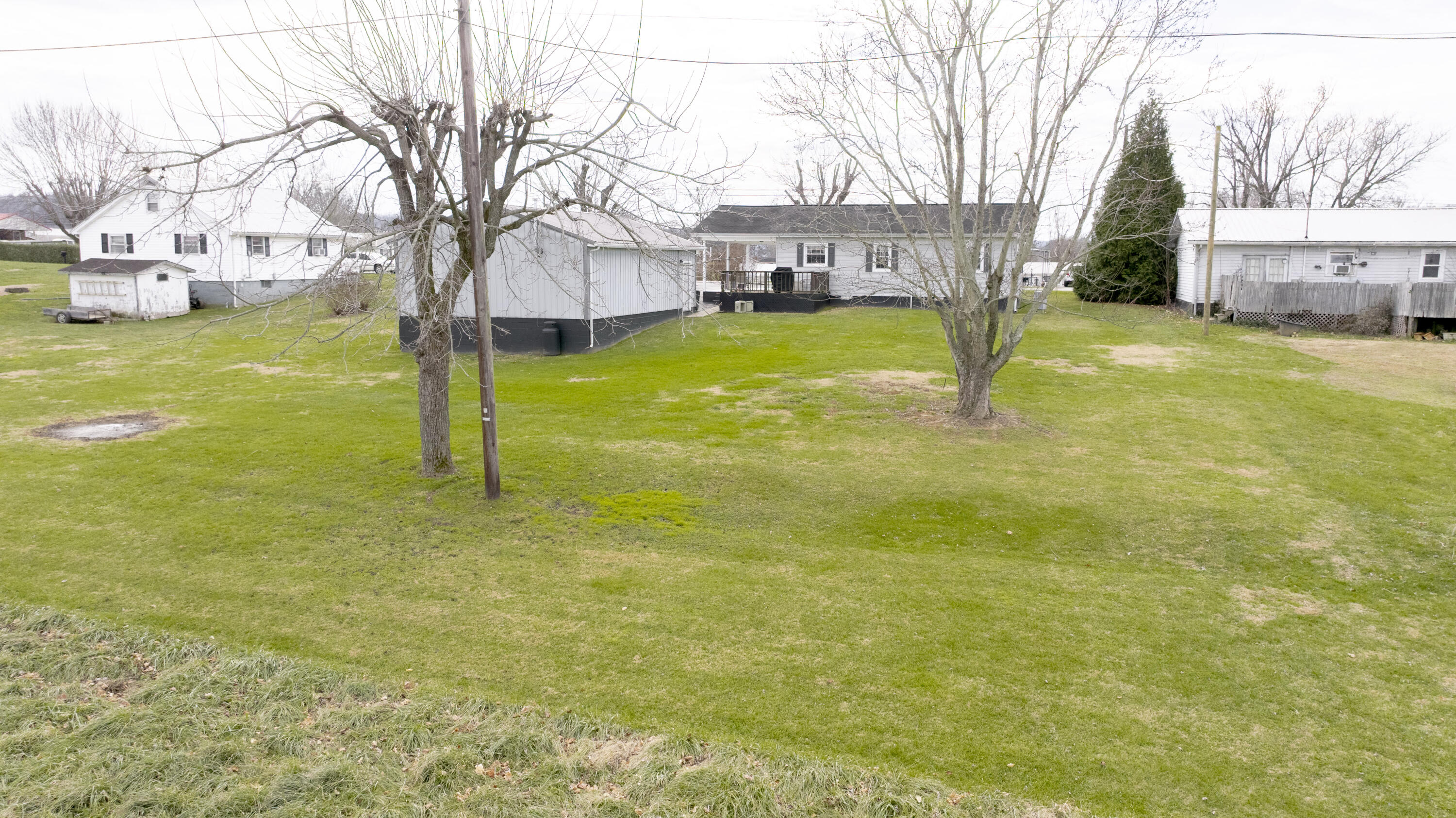 209 Tate Drive Property Photo 13
