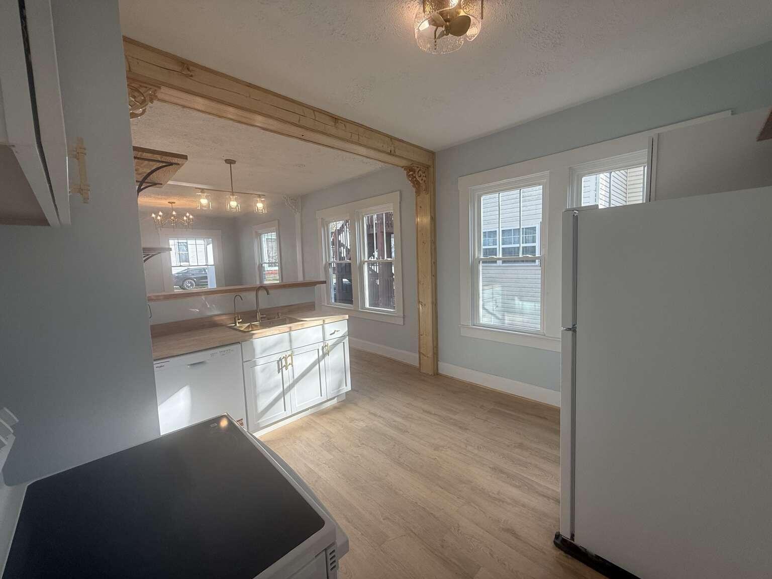 230 Murray Street Property Photo 11