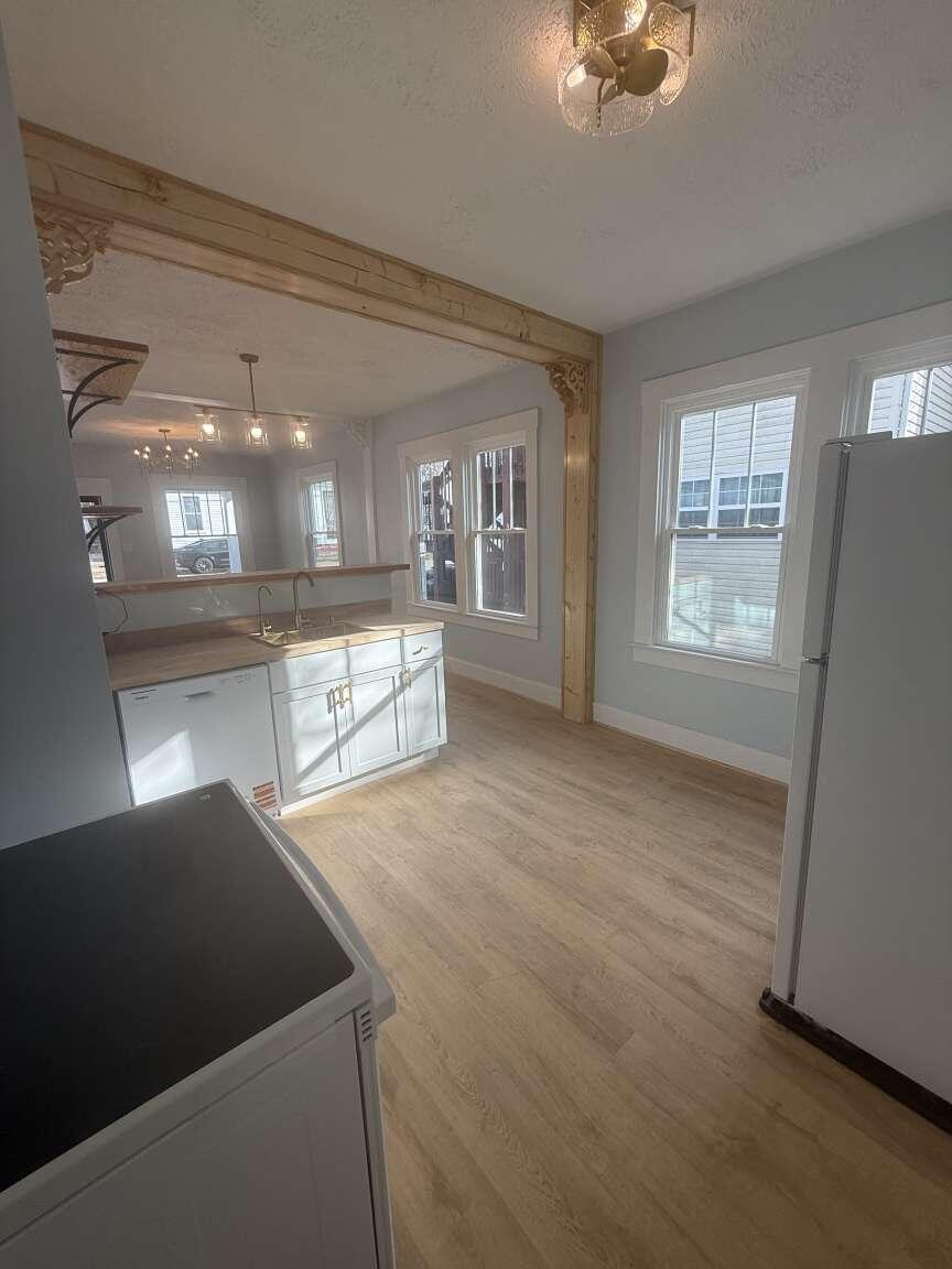 230 Murray Street Property Photo 12