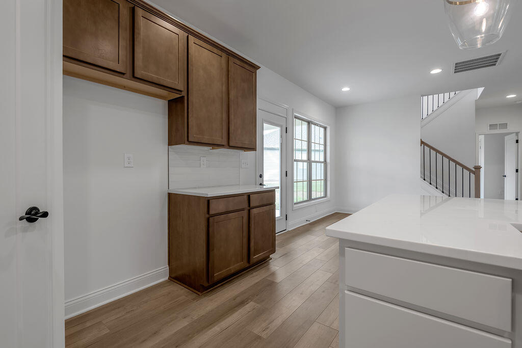 2236 Cravat Pass Property Photo 7