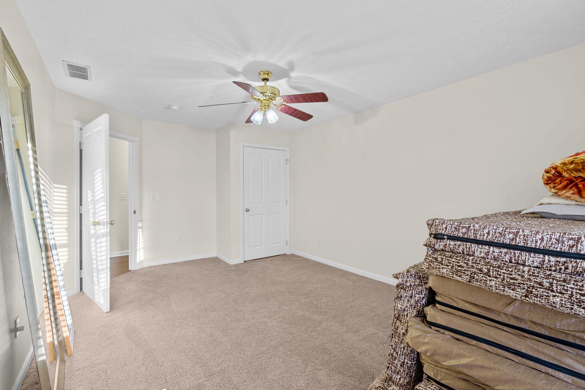 175 General Cleburne Drive Property Photo 31