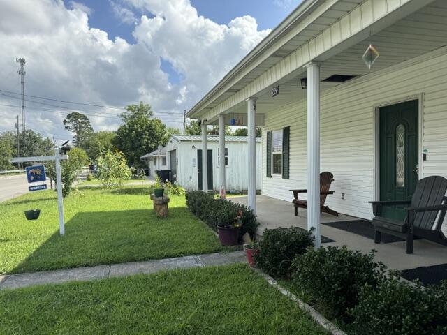 224 S Main Property Photo 2