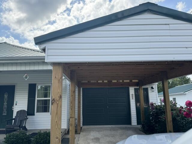 224 S Main Property Photo 4