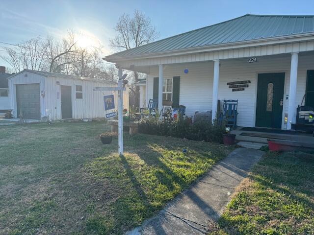 224 S Main Property Photo 6