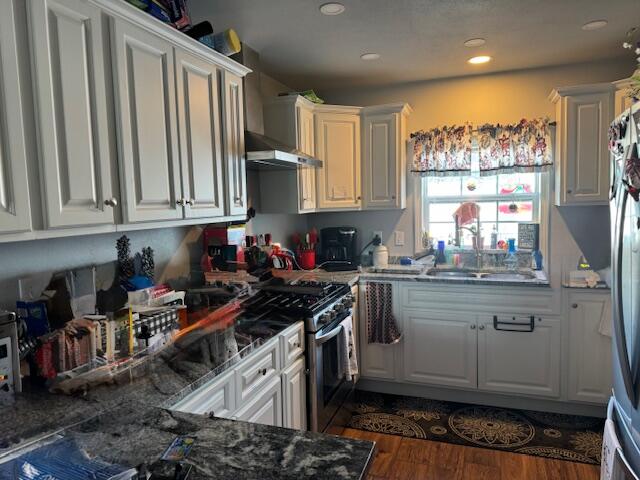 224 S Main Property Photo 7