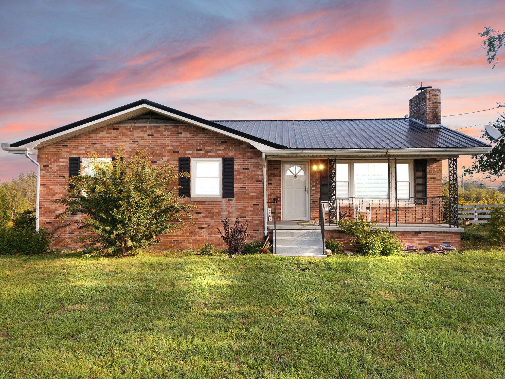 2289 Catalpa Loop Road Property Photo 1
