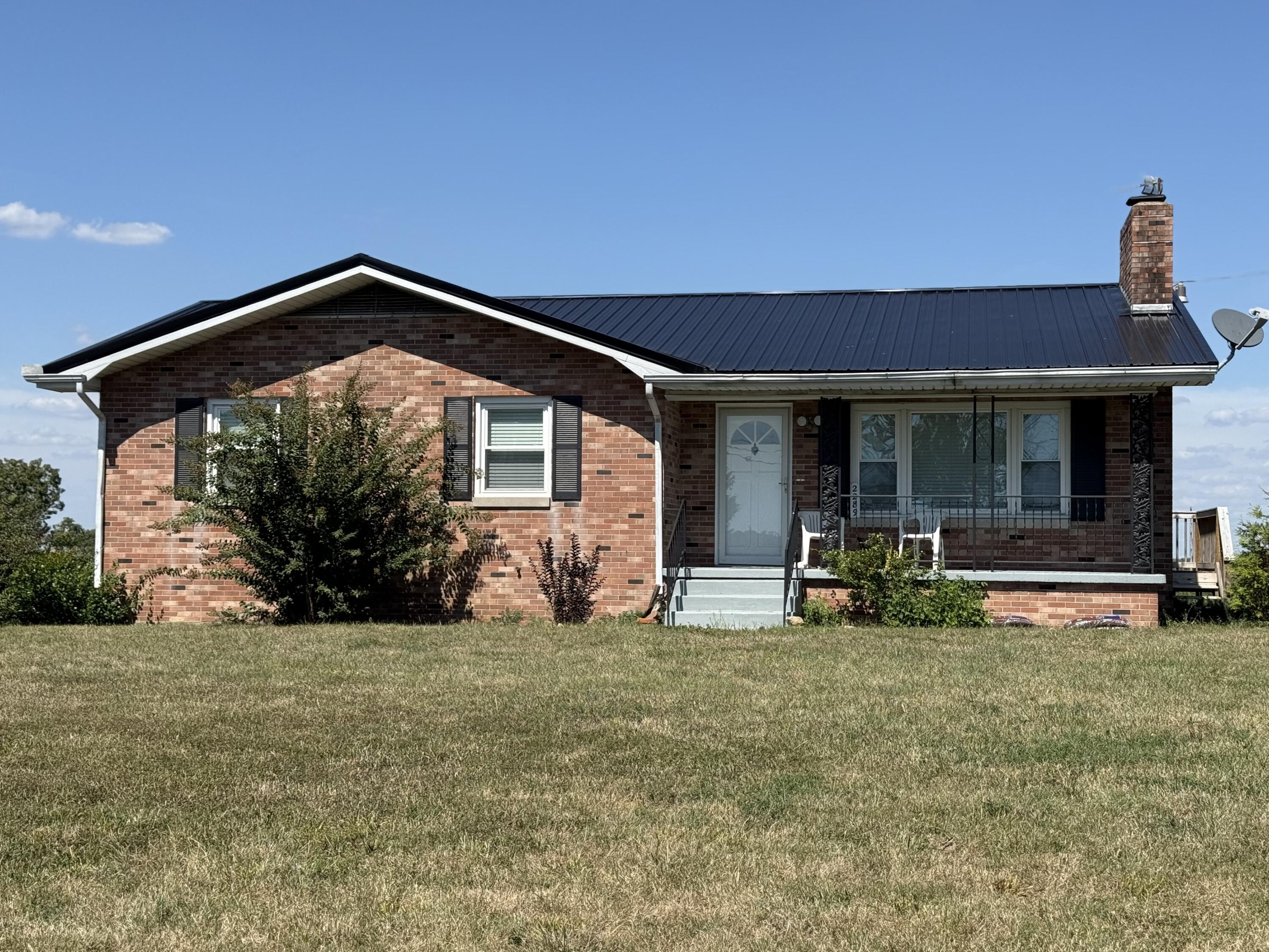 2289 Catalpa Loop Road Property Photo 2