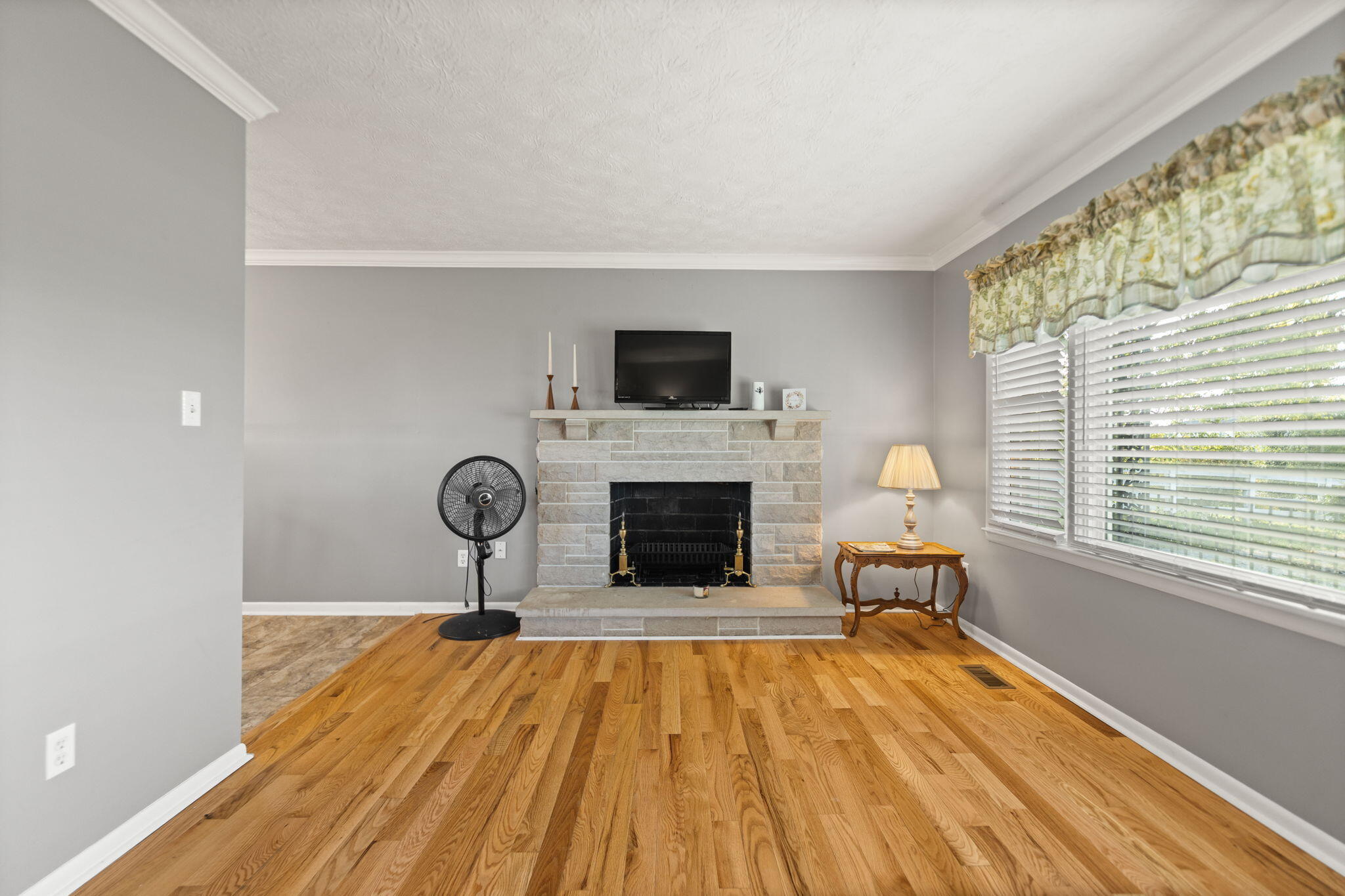 2289 Catalpa Loop Road Property Photo 7