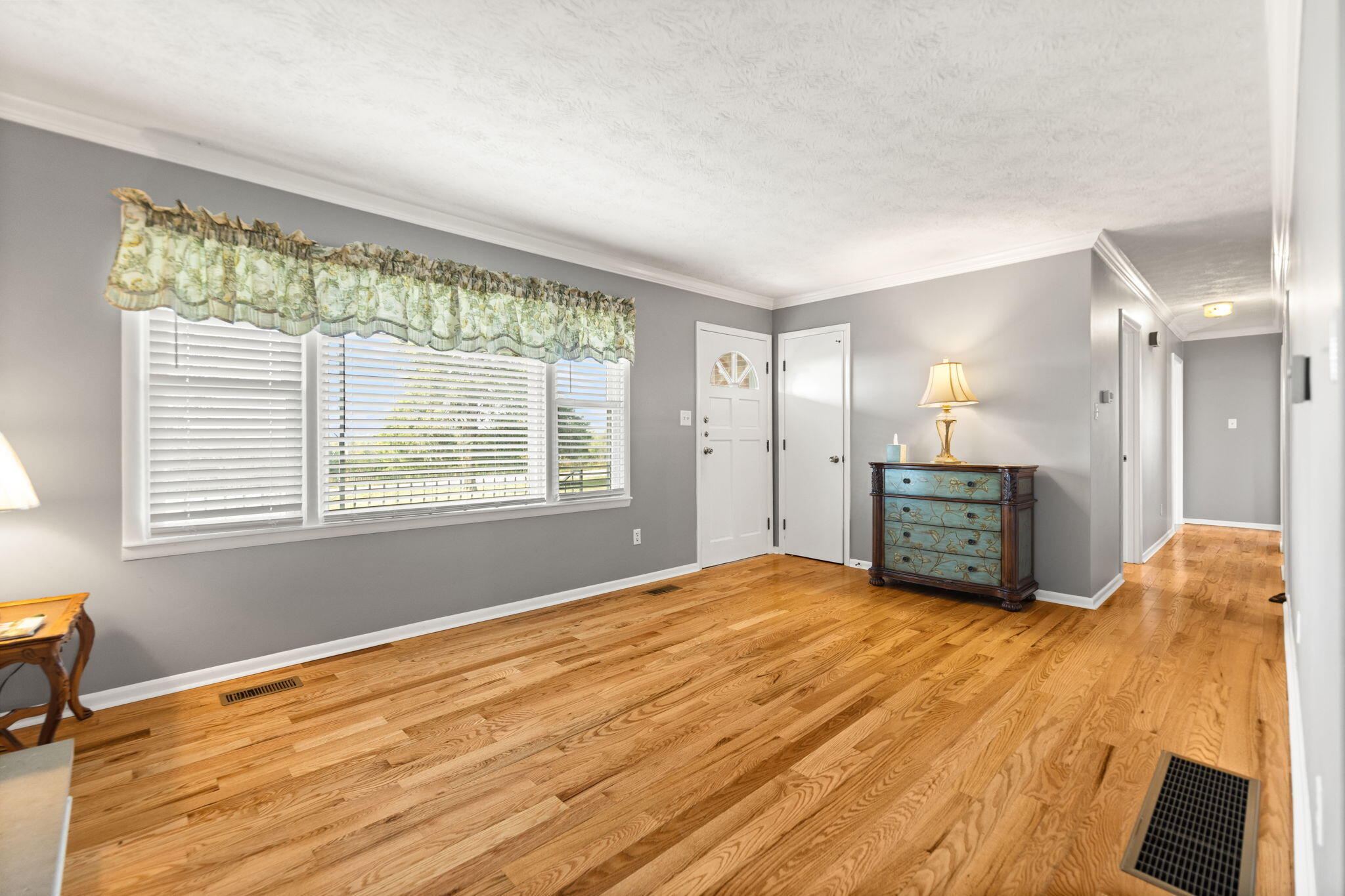 2289 Catalpa Loop Road Property Photo 9