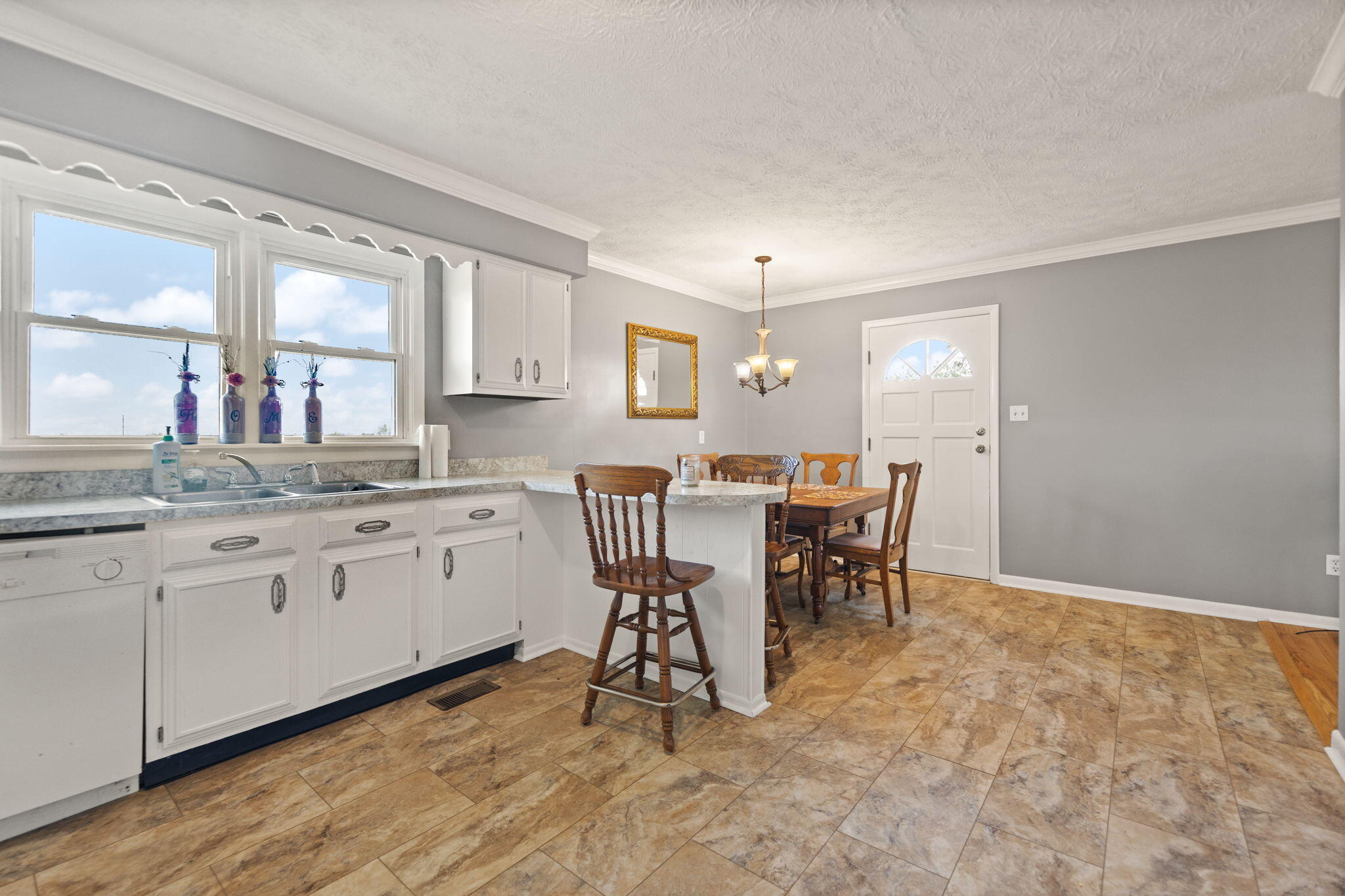 2289 Catalpa Loop Road Property Photo 16