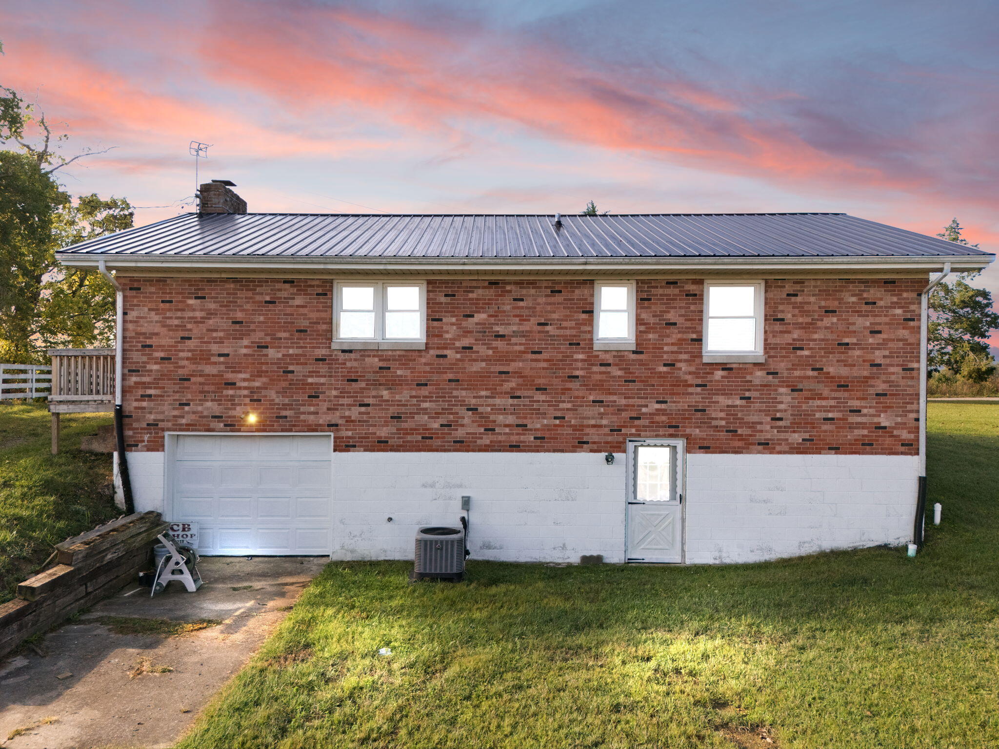 2289 Catalpa Loop Road Property Photo 43
