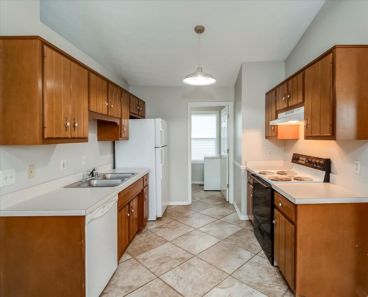 220 Finish Line Way Property Photo 4