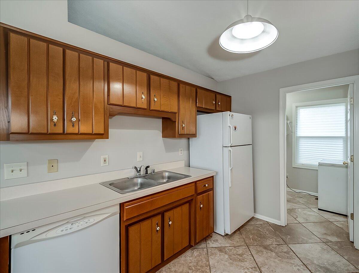 220 Finish Line Way Property Photo 7