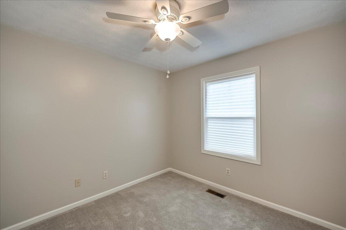 220 Finish Line Way Property Photo 14
