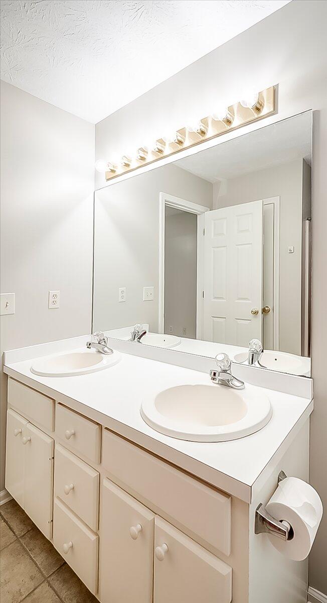 220 Finish Line Way Property Photo 18