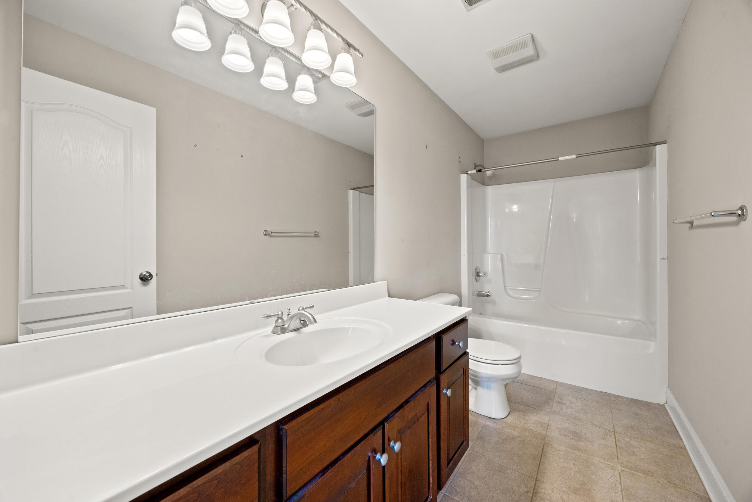397 Highland Lakes Drive Property Photo 27