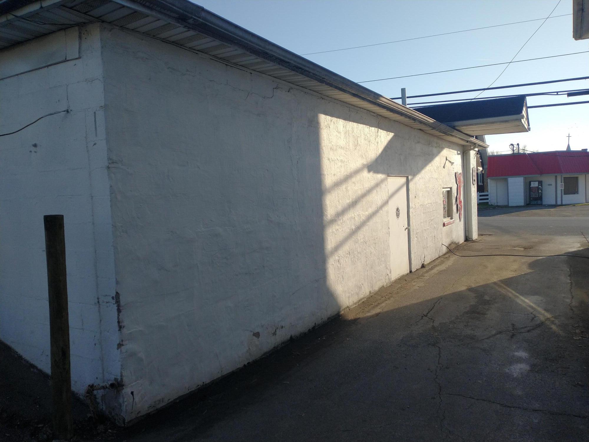 137 East Broadway Street Property Photo 7