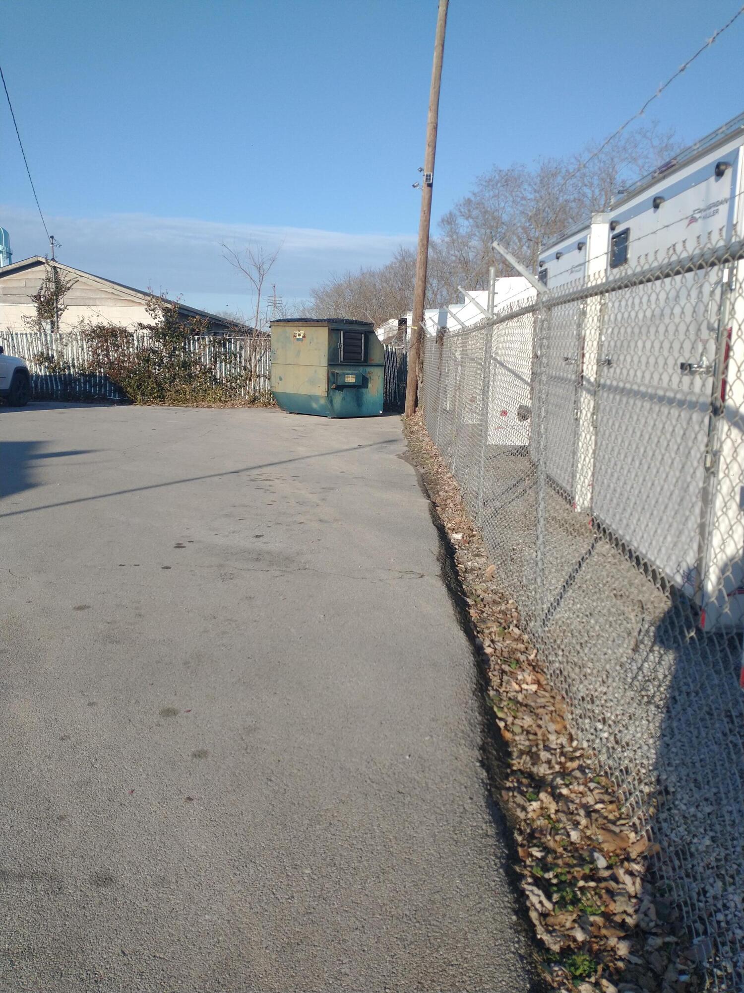 137 East Broadway Street Property Photo 9