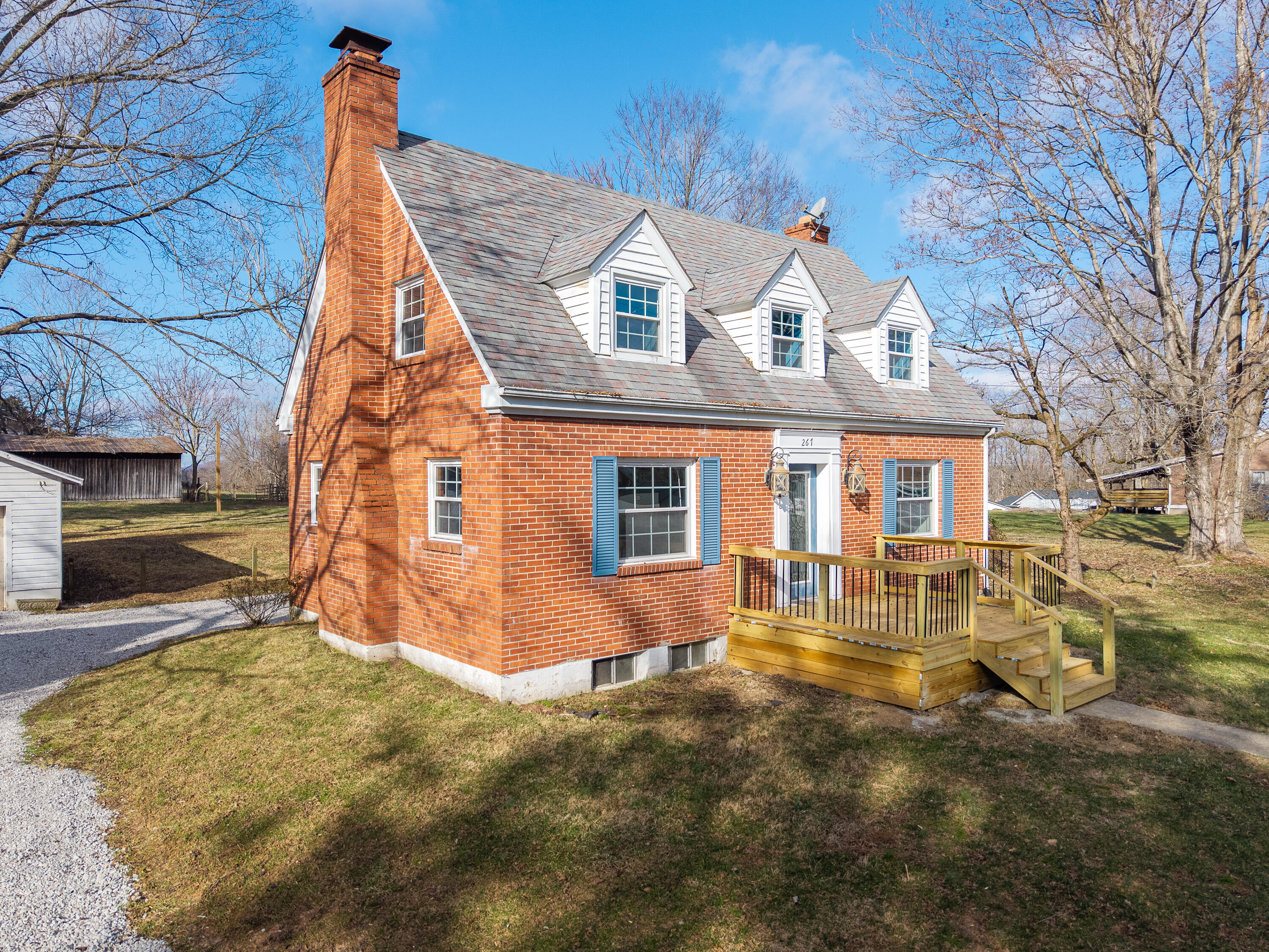 267 Stanford Street Property Photo 4