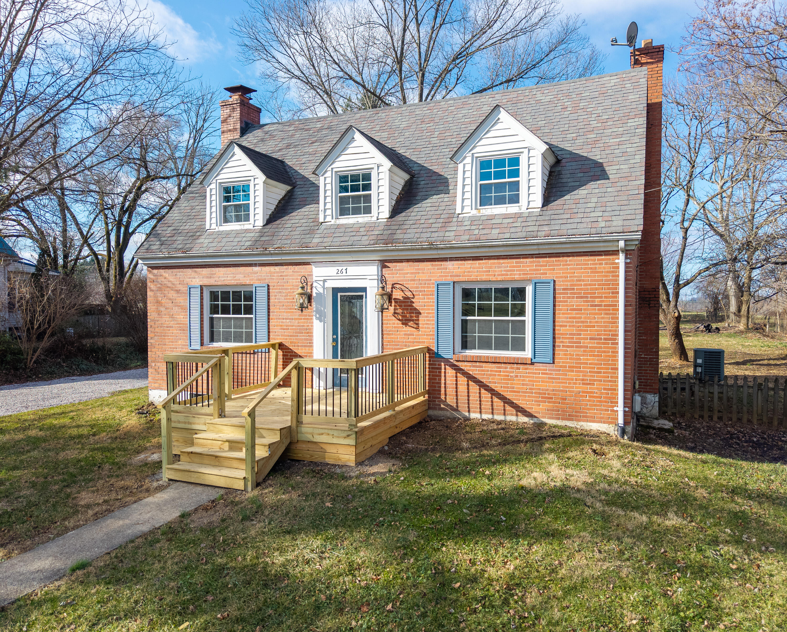 267 Stanford Street Property Photo 5