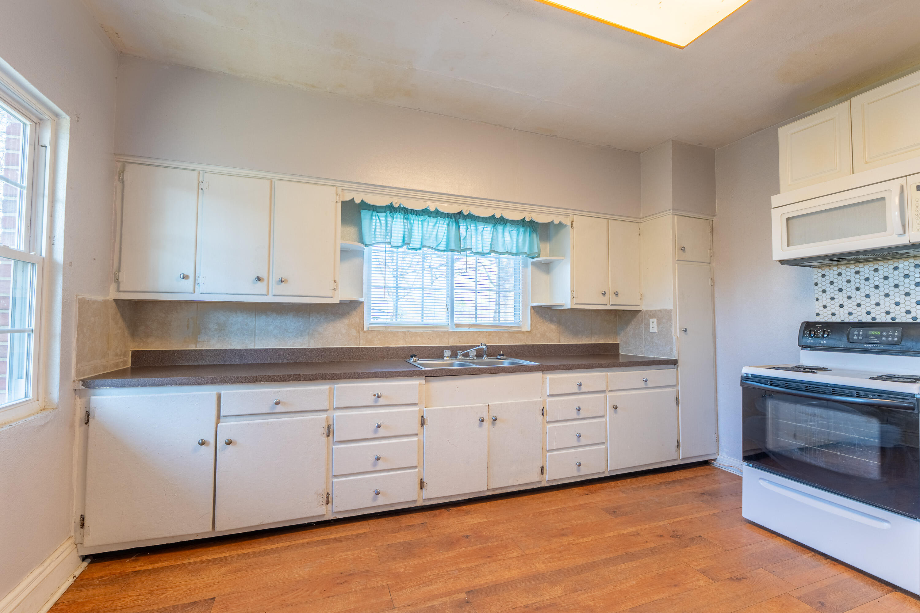 267 Stanford Street Property Photo 28