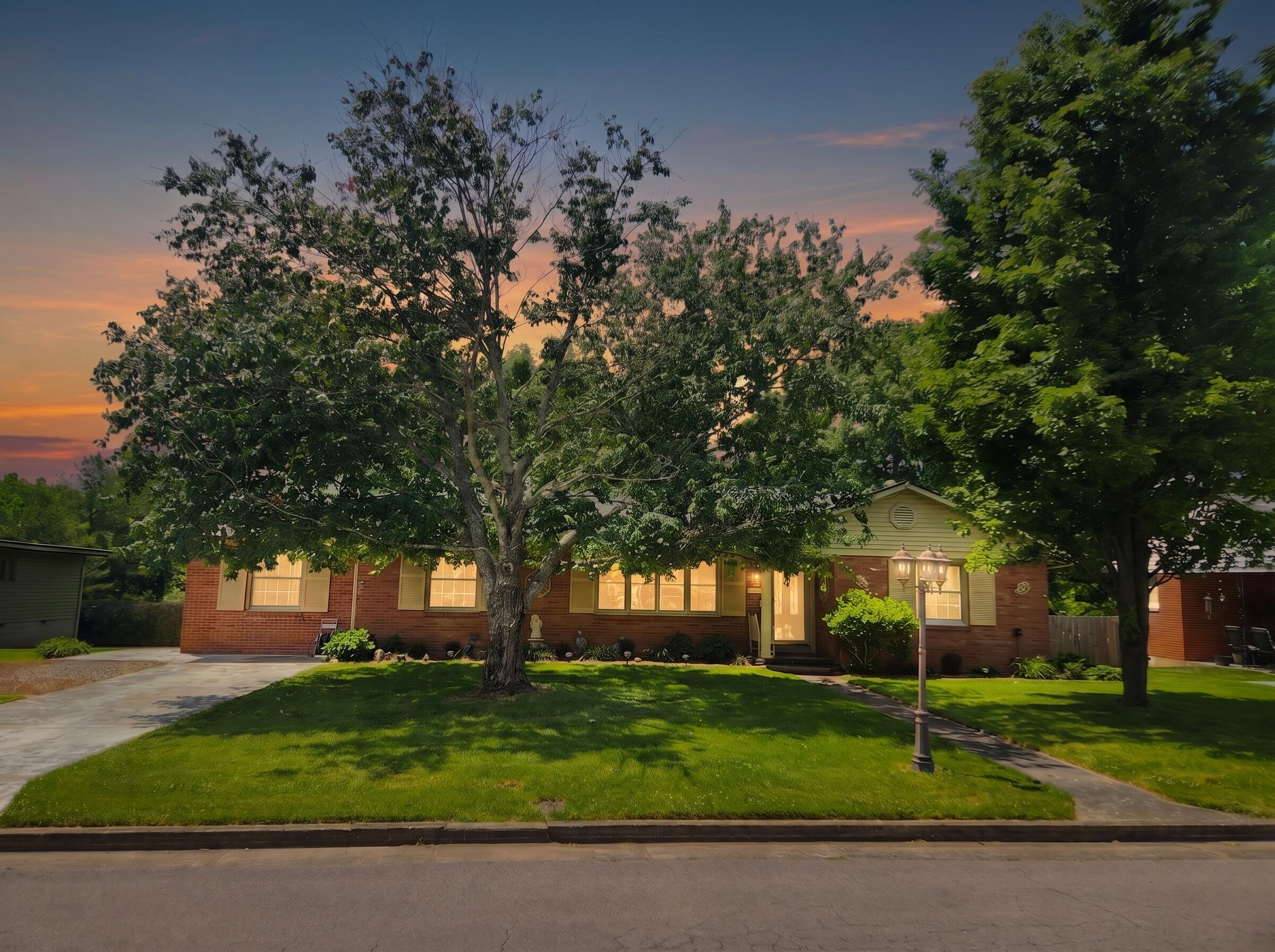 308 Kennedy Heights Property Photo 1