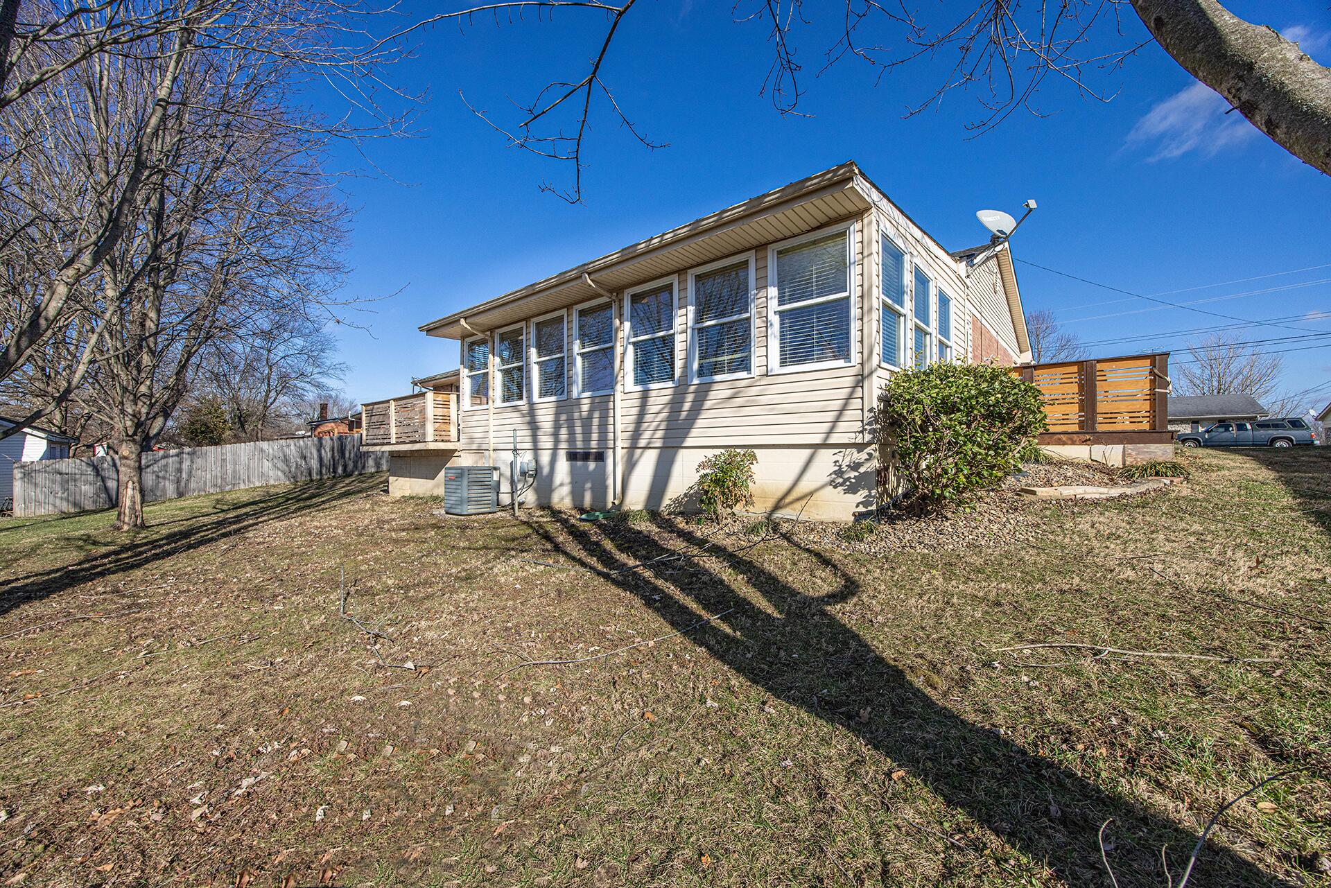 308 Kennedy Heights Property Photo 6