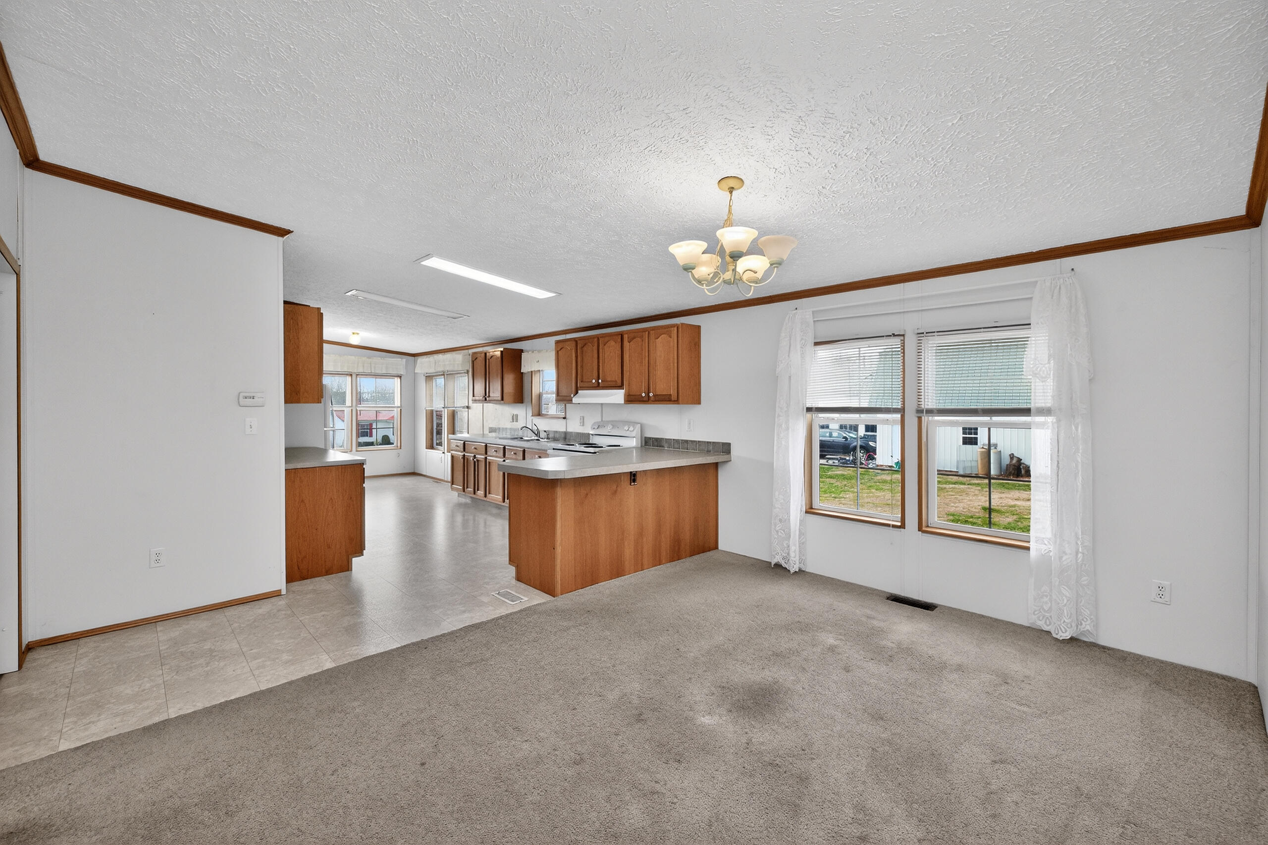202 N Third Street Property Photo 5