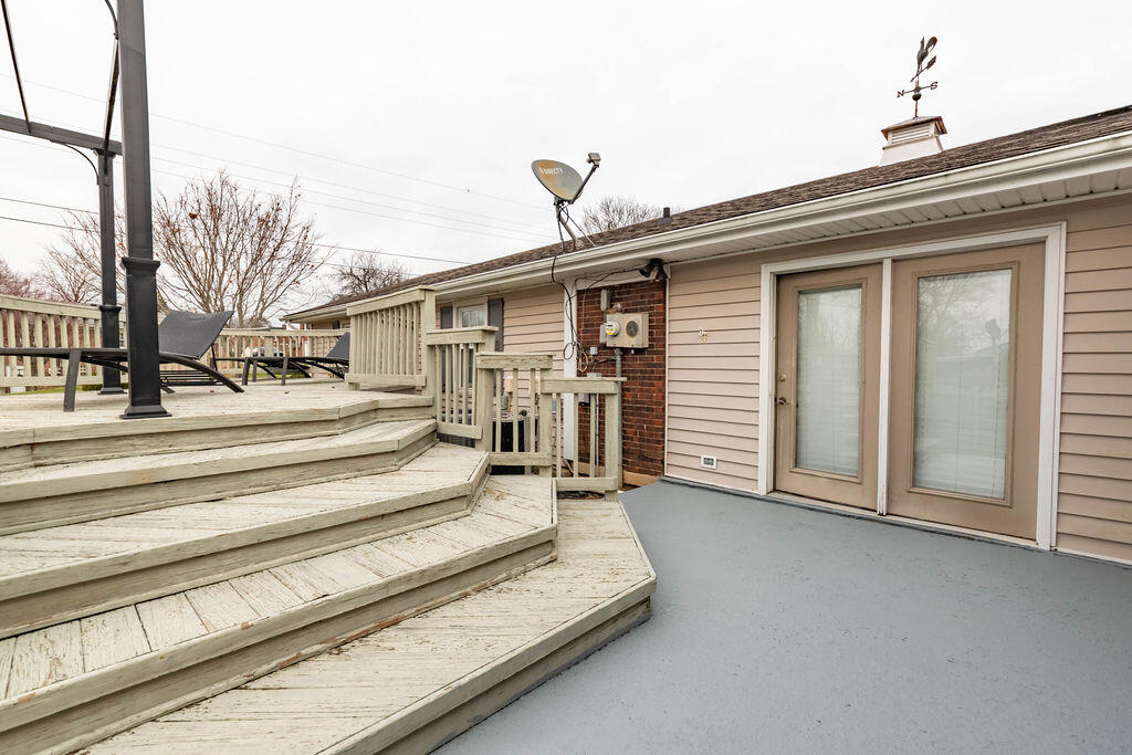 107 Pin Oak Drive Property Photo 33