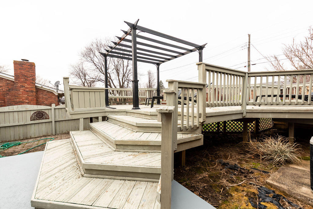 107 Pin Oak Drive Property Photo 34