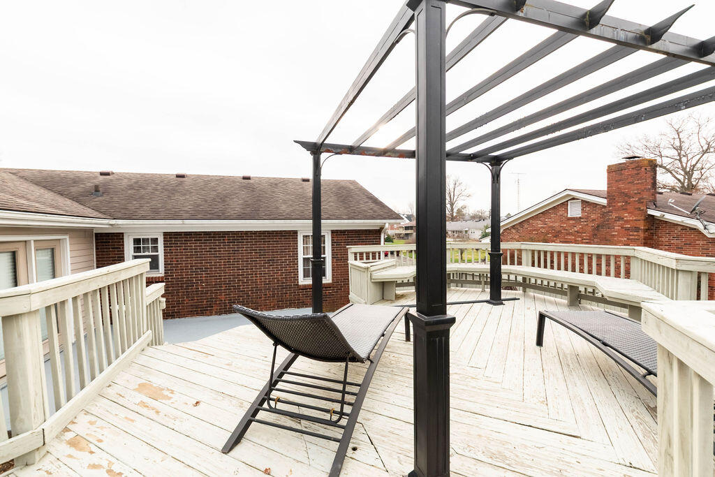 107 Pin Oak Drive Property Photo 35