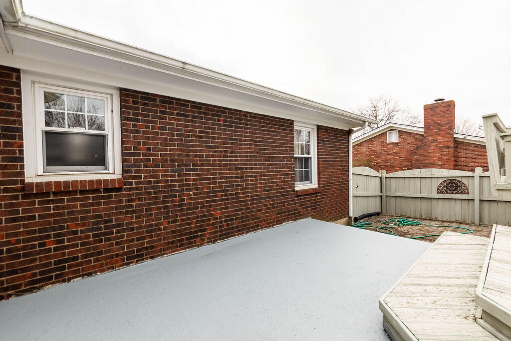 107 Pin Oak Drive Property Photo 40