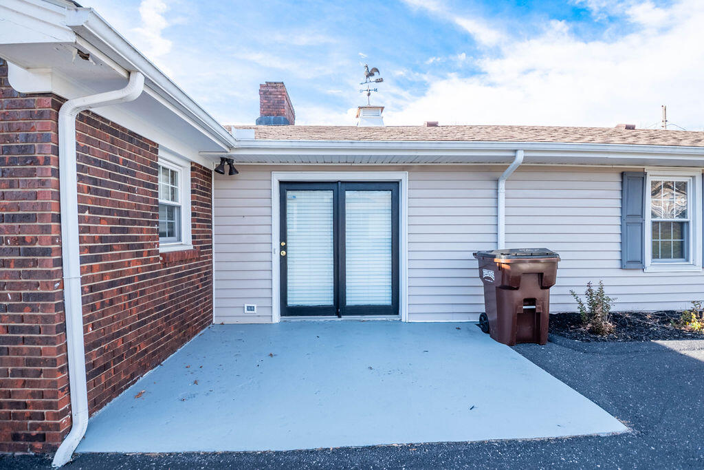 107 Pin Oak Drive Property Photo 41