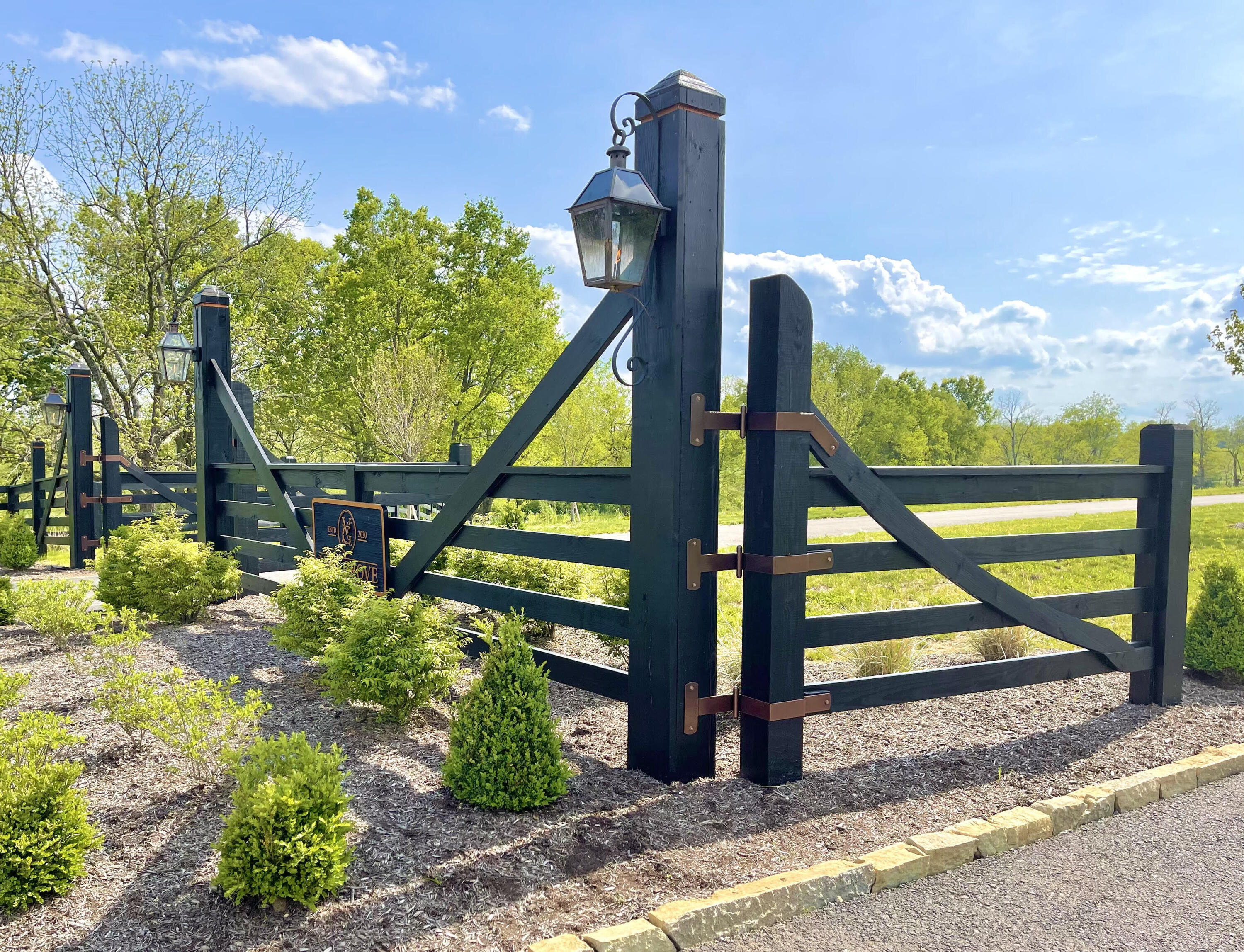 209 Doe Run Road Property Photo 1