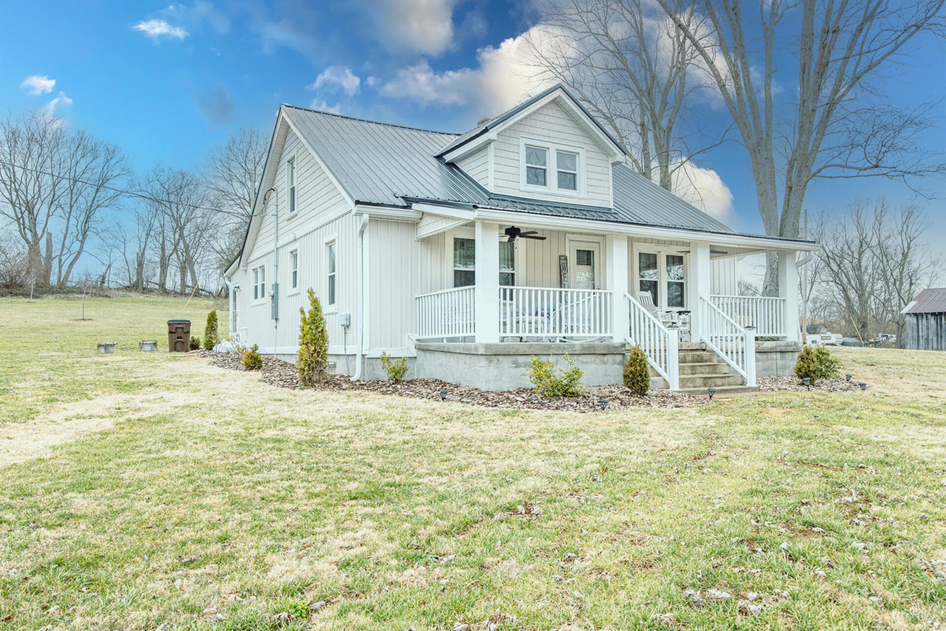695 Stone Road Property Photo 3