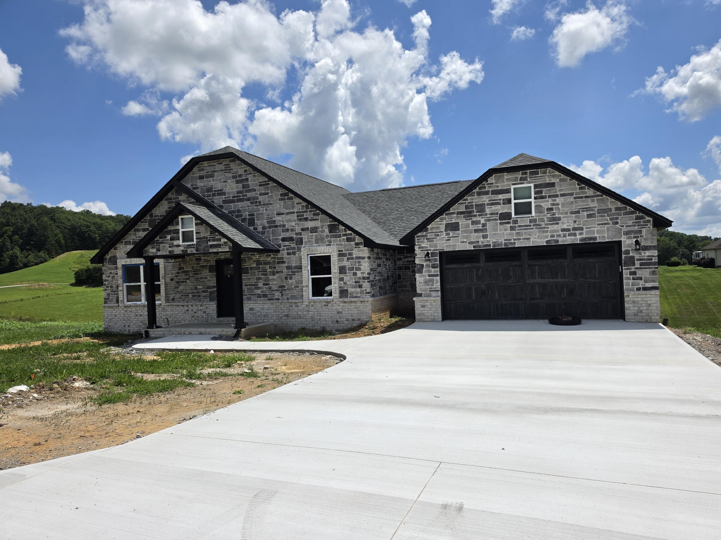 451 Madison Circle Property Photo 1