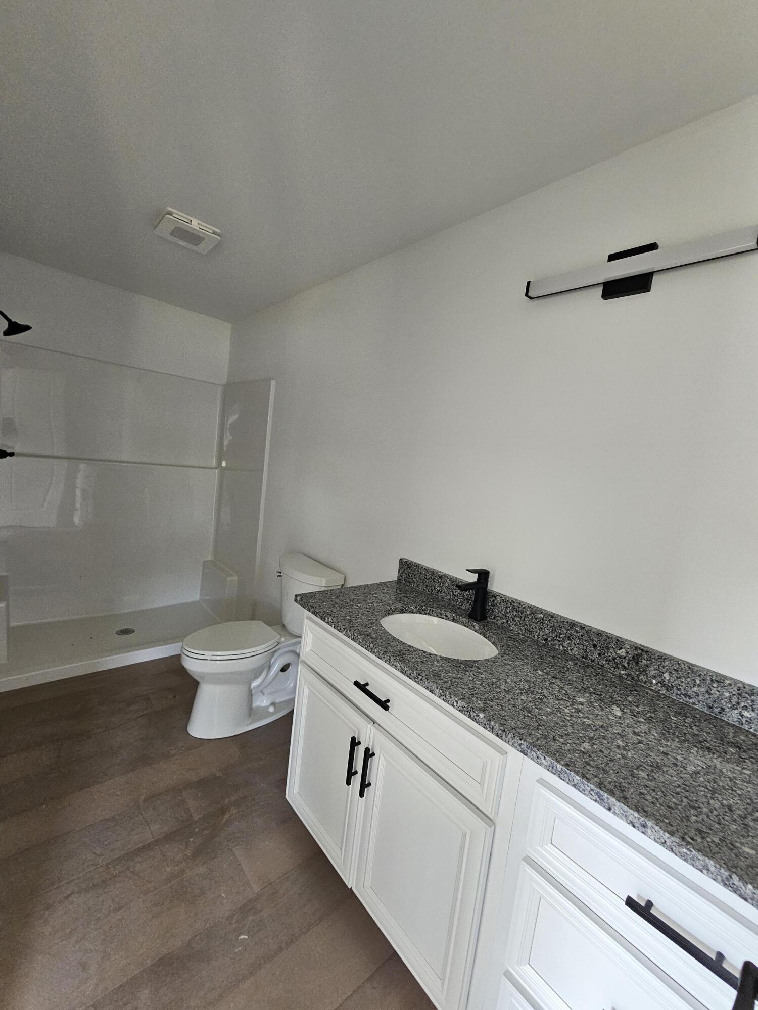 451 Madison Circle Property Photo 10