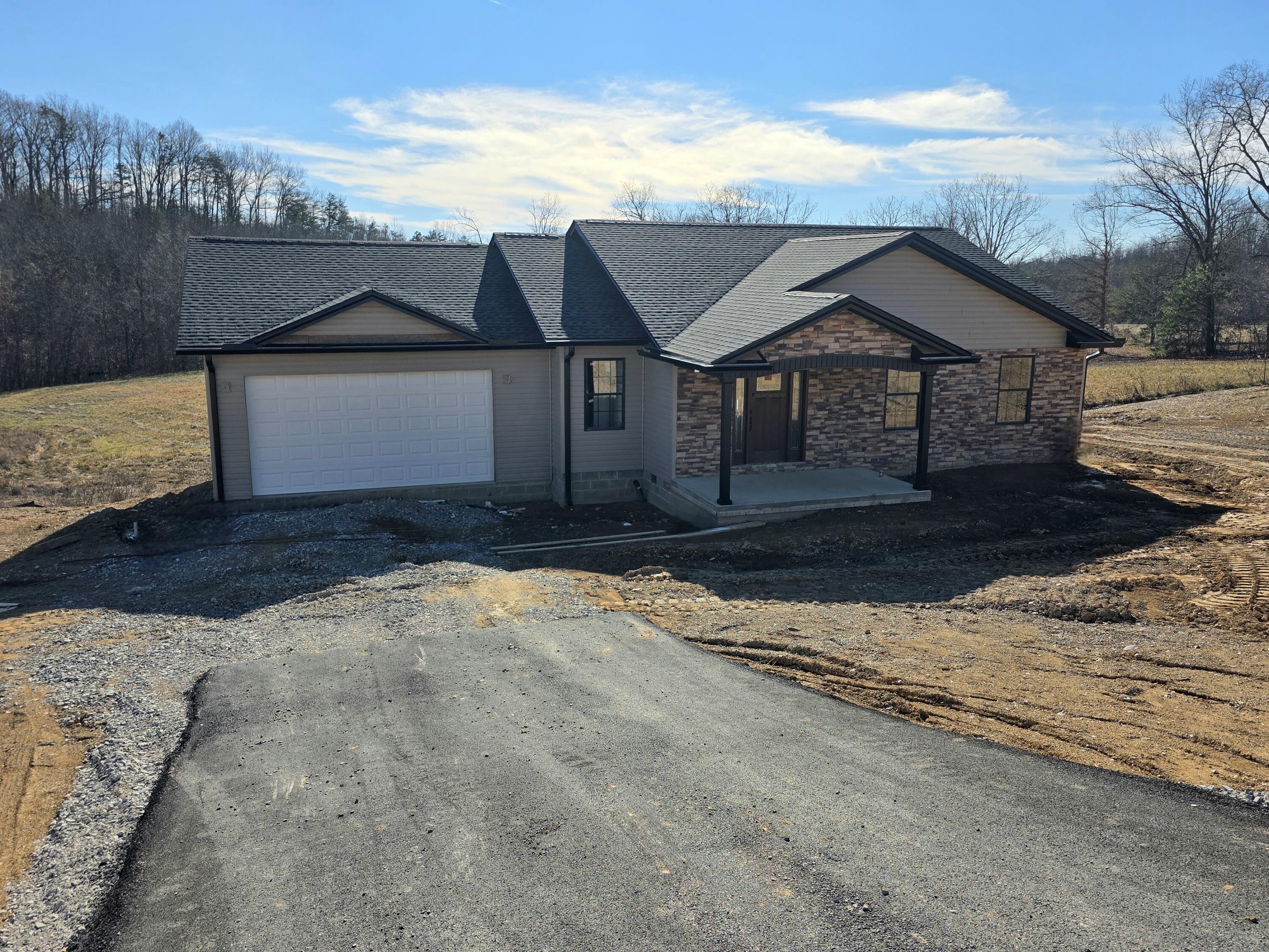 100 Emily Lane Property Photo 2
