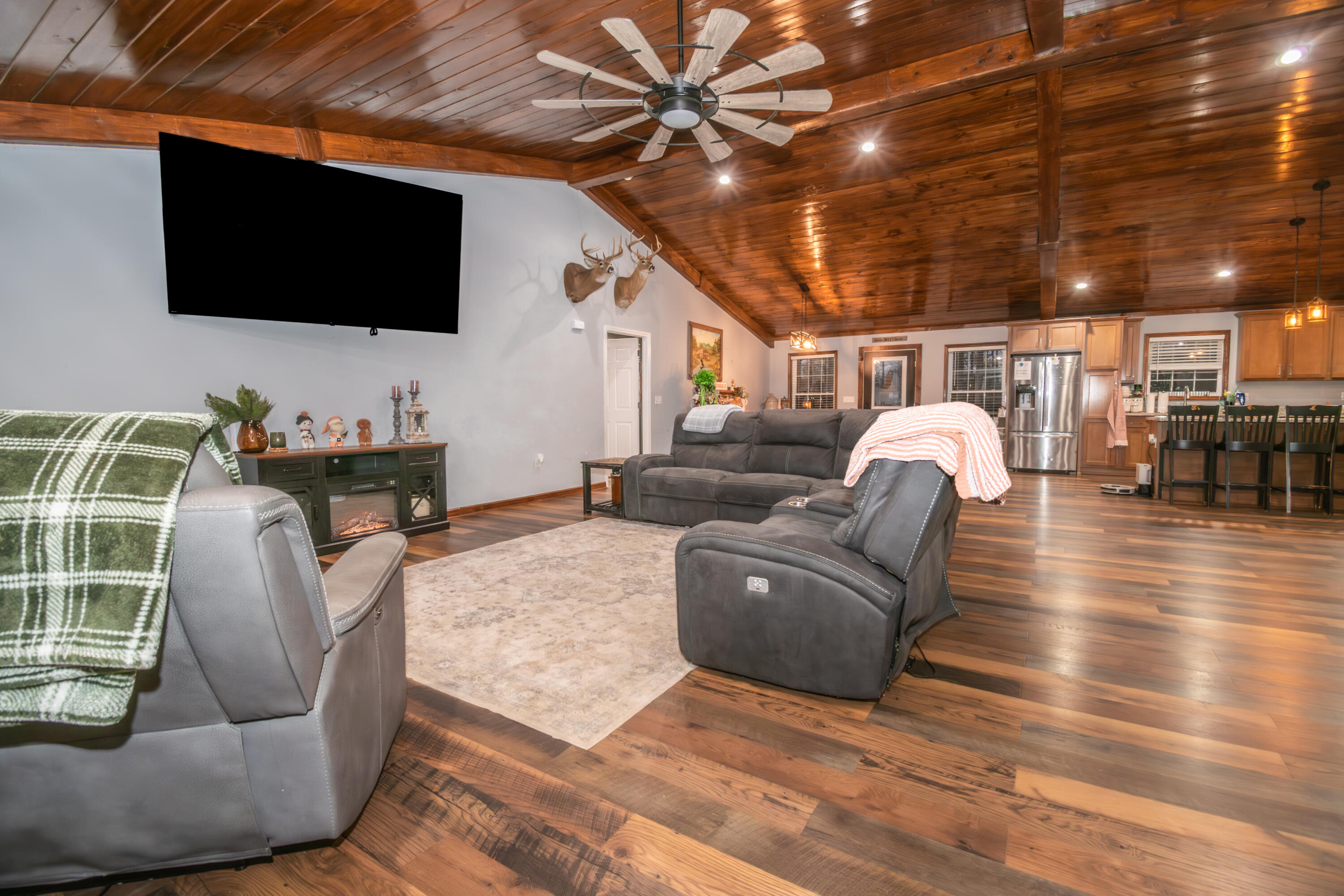 1705 Rice Road Property Photo 6