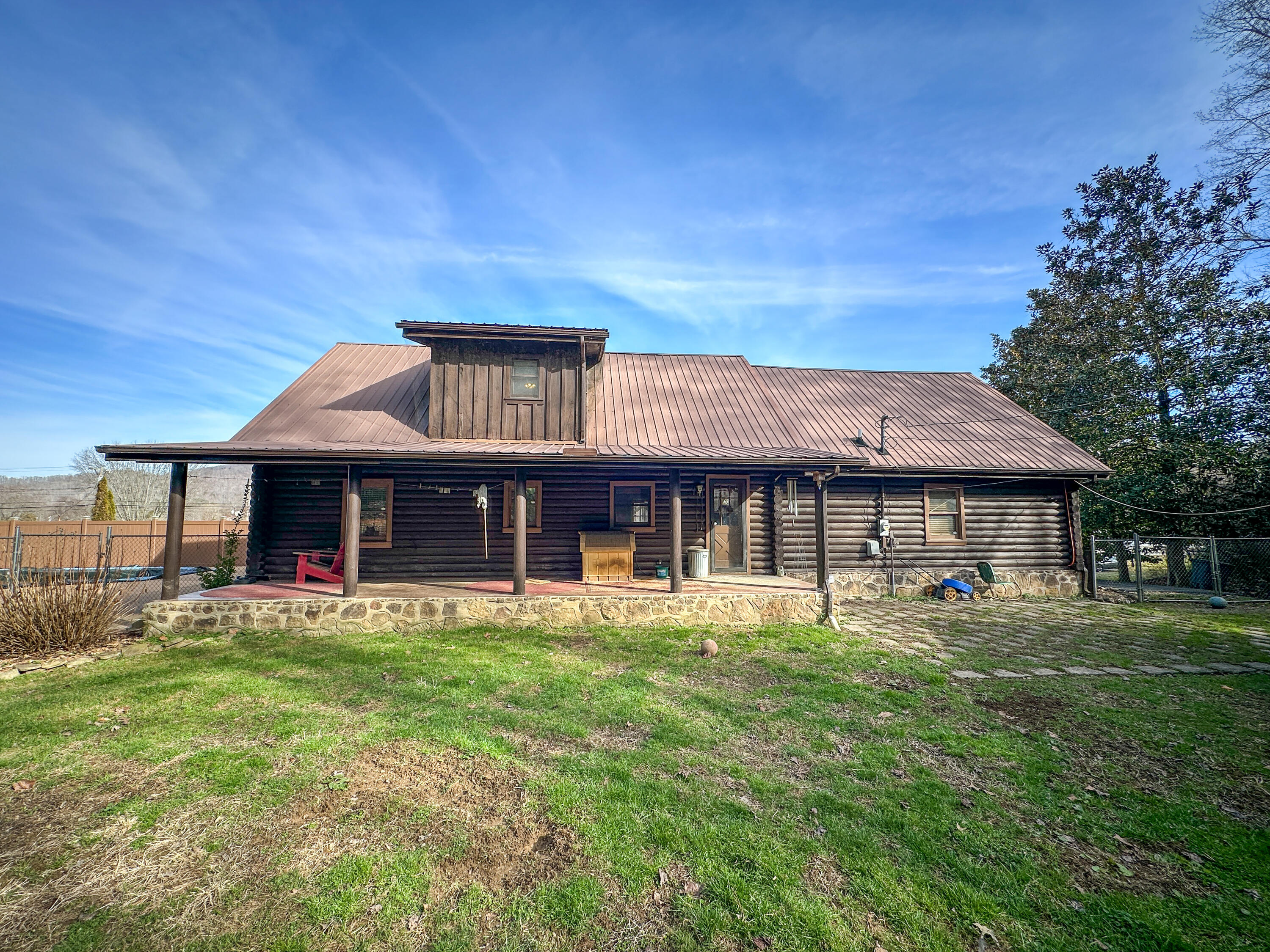 766 Old Flat Lick School Road Property Photo 38