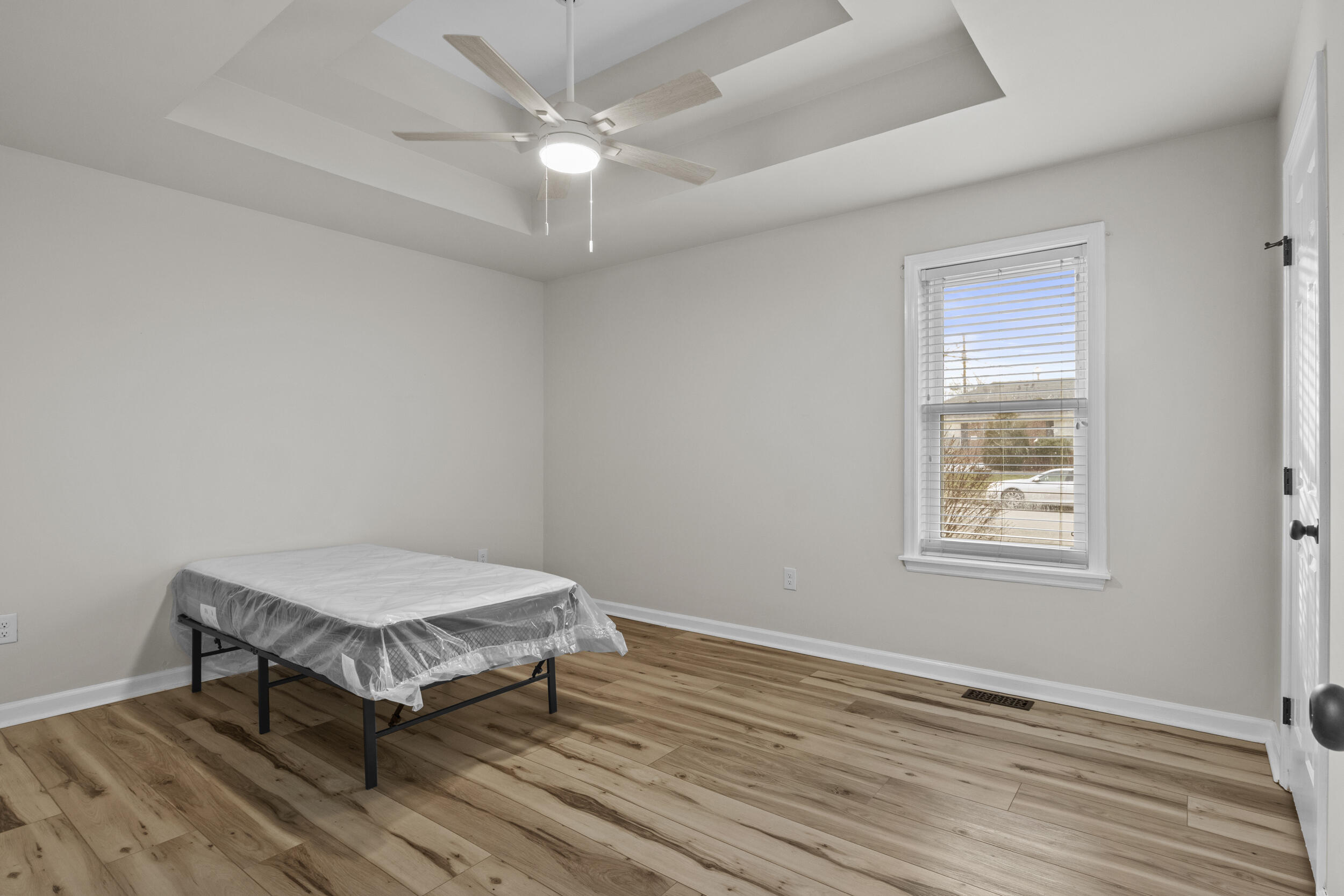405 Woodspointe Way Property Photo 18