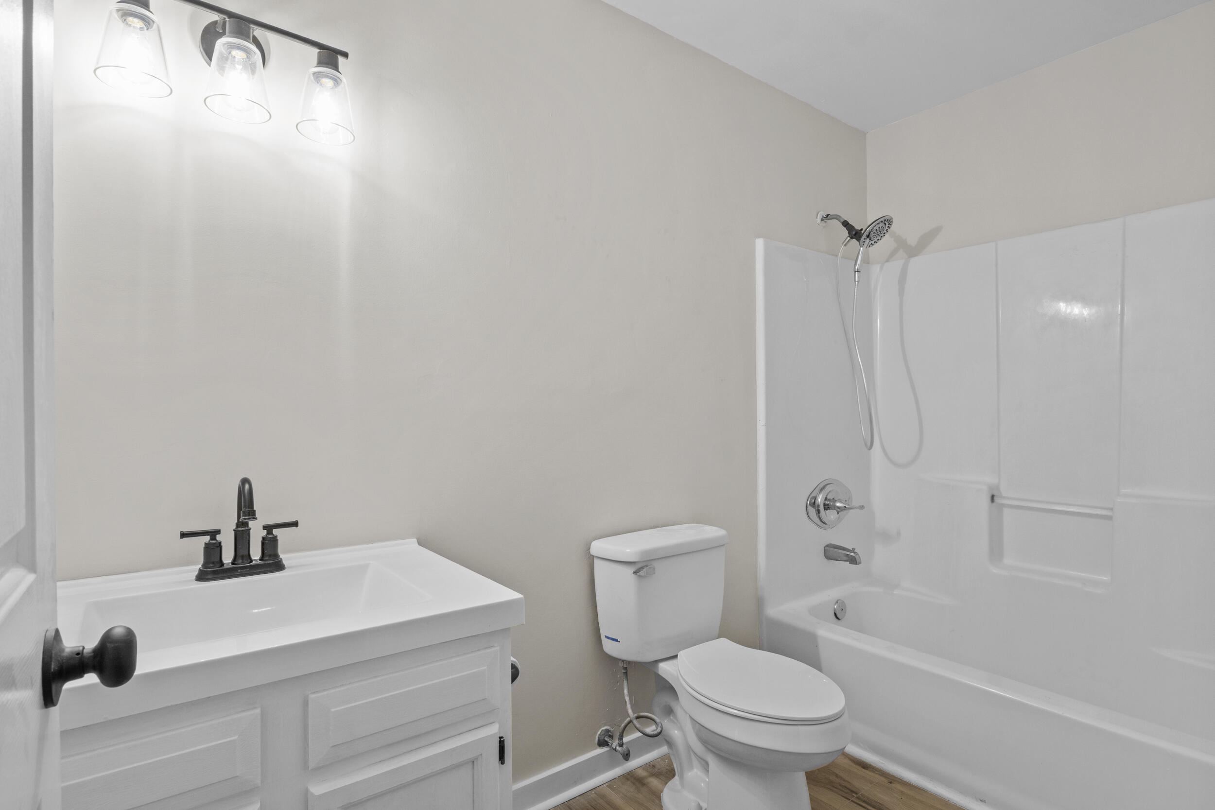405 Woodspointe Way Property Photo 34