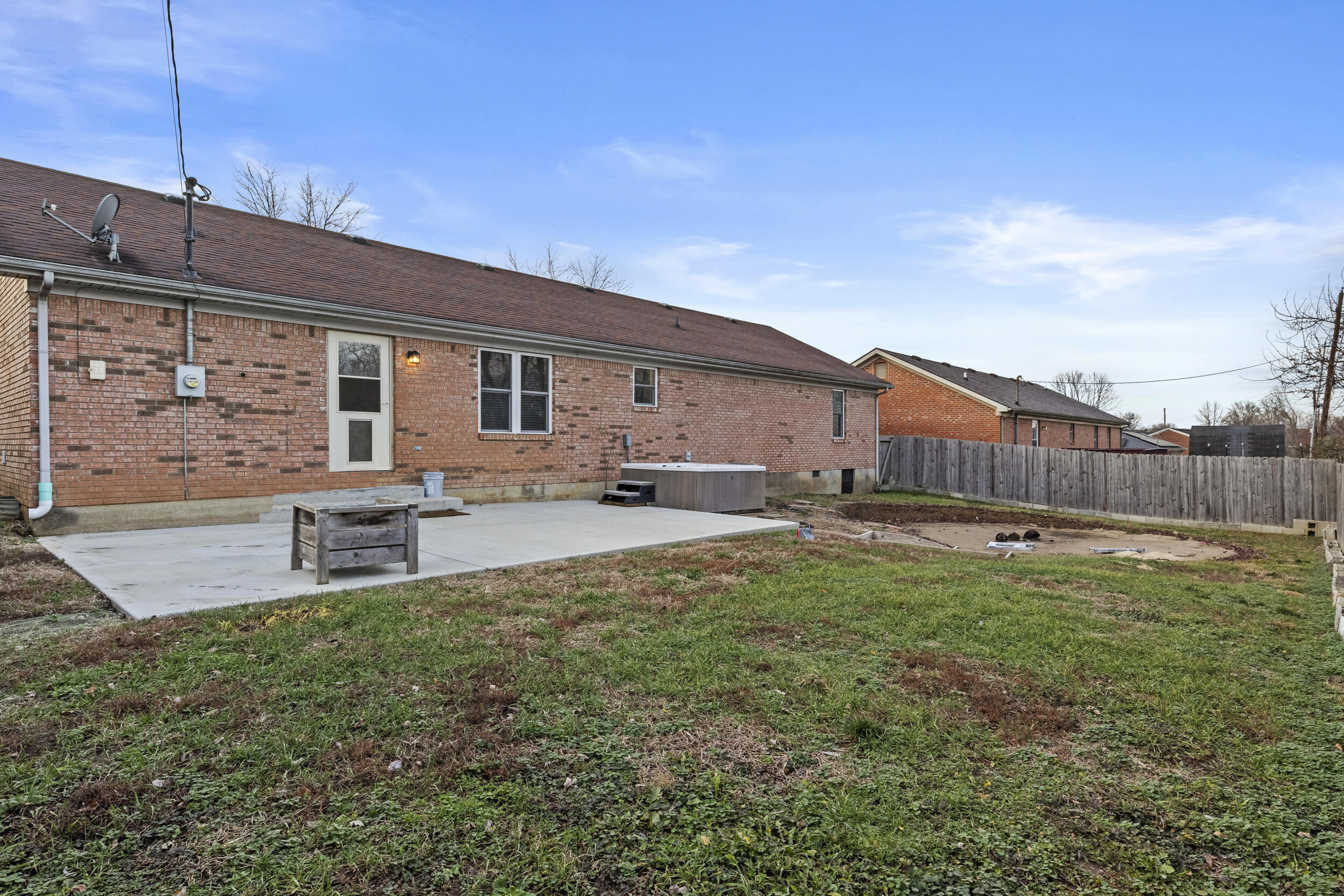 405 Woodspointe Way Property Photo 38