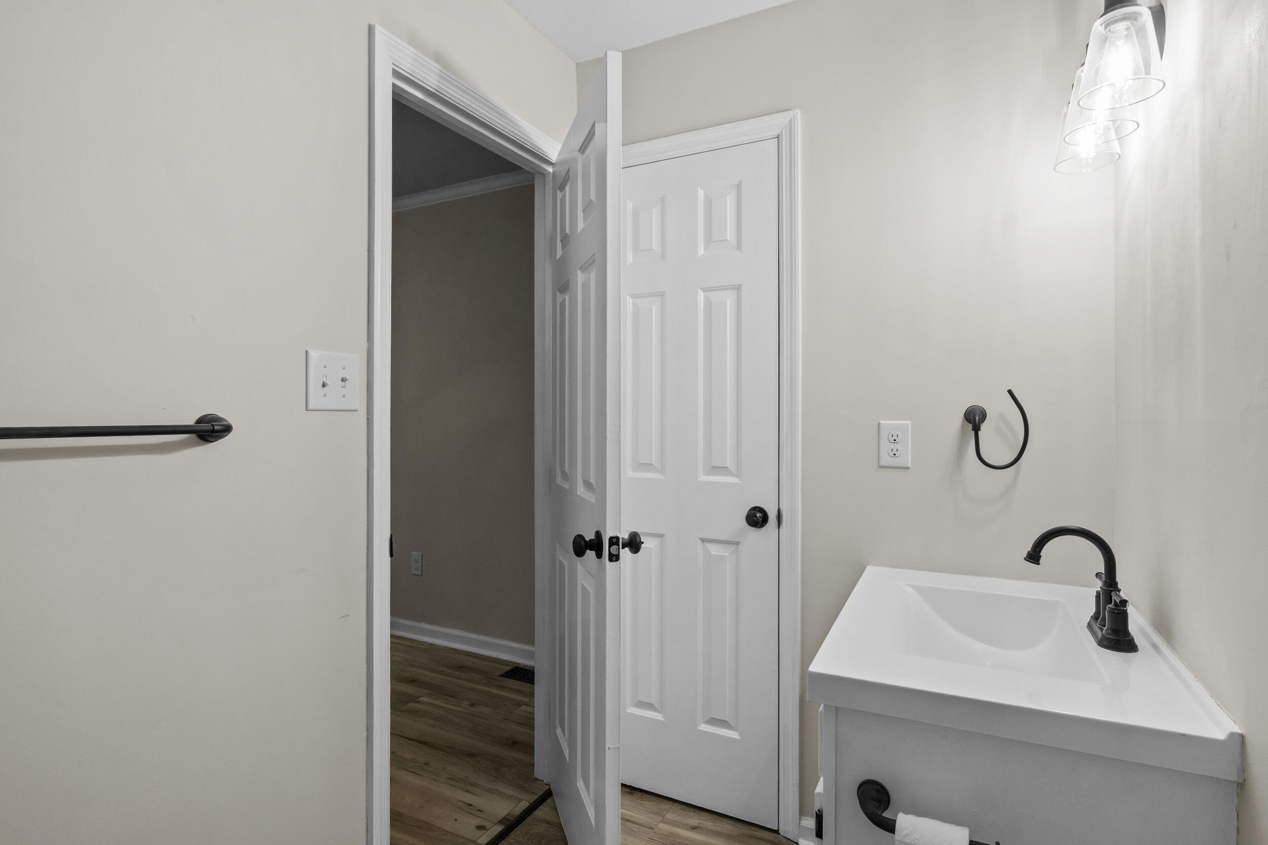 405 Woodspointe Way Property Photo 43