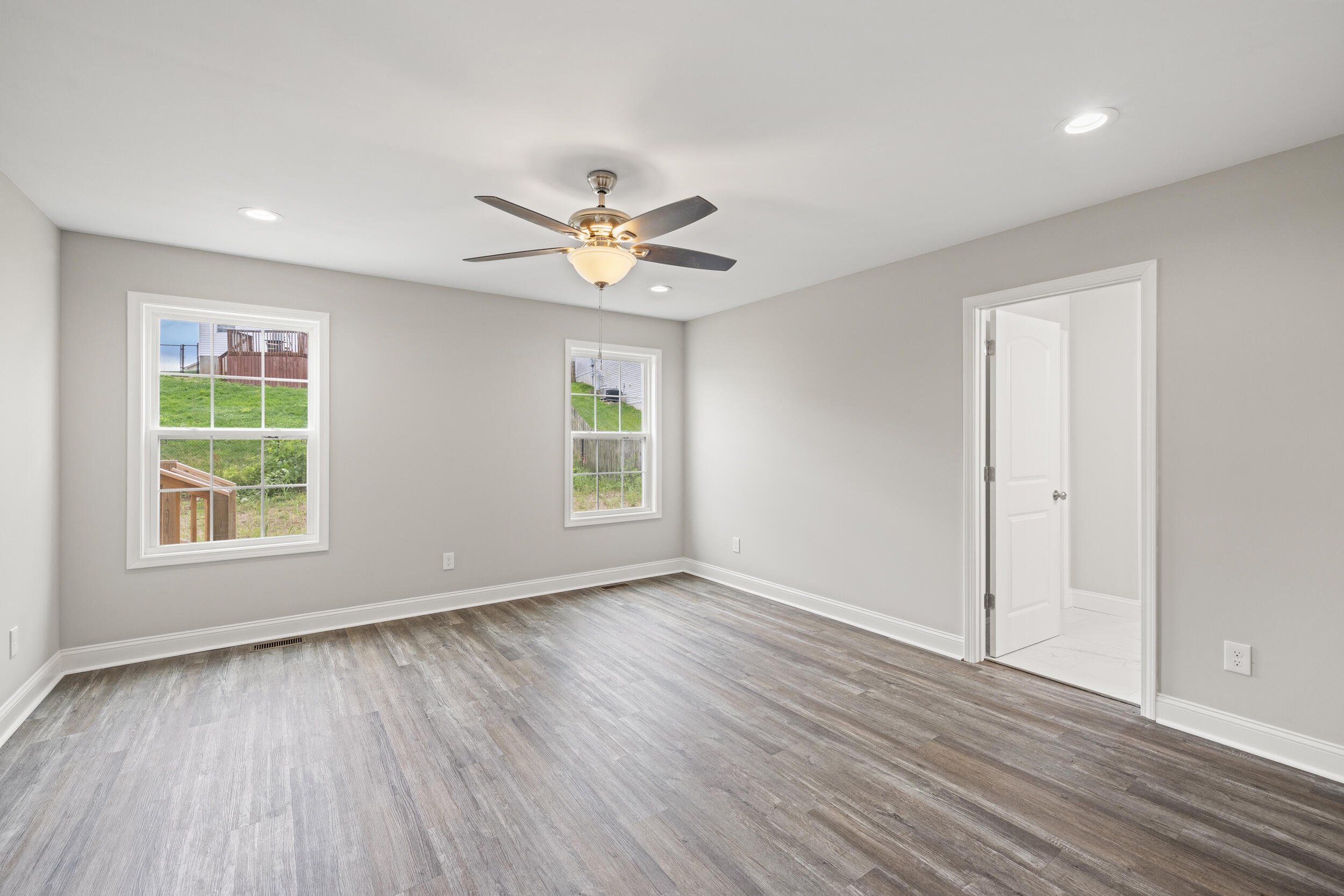 3020 Thorntree Lane Property Photo 10