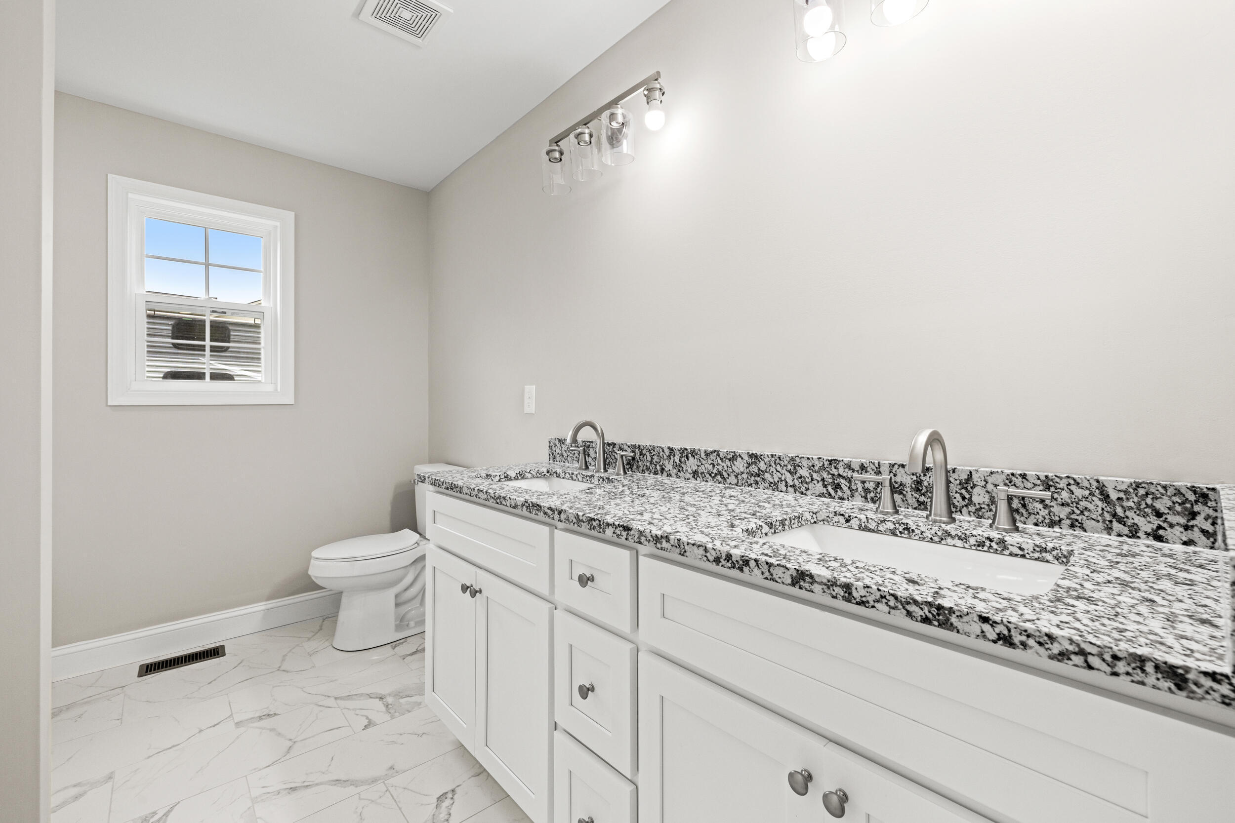 3020 Thorntree Lane Property Photo 11