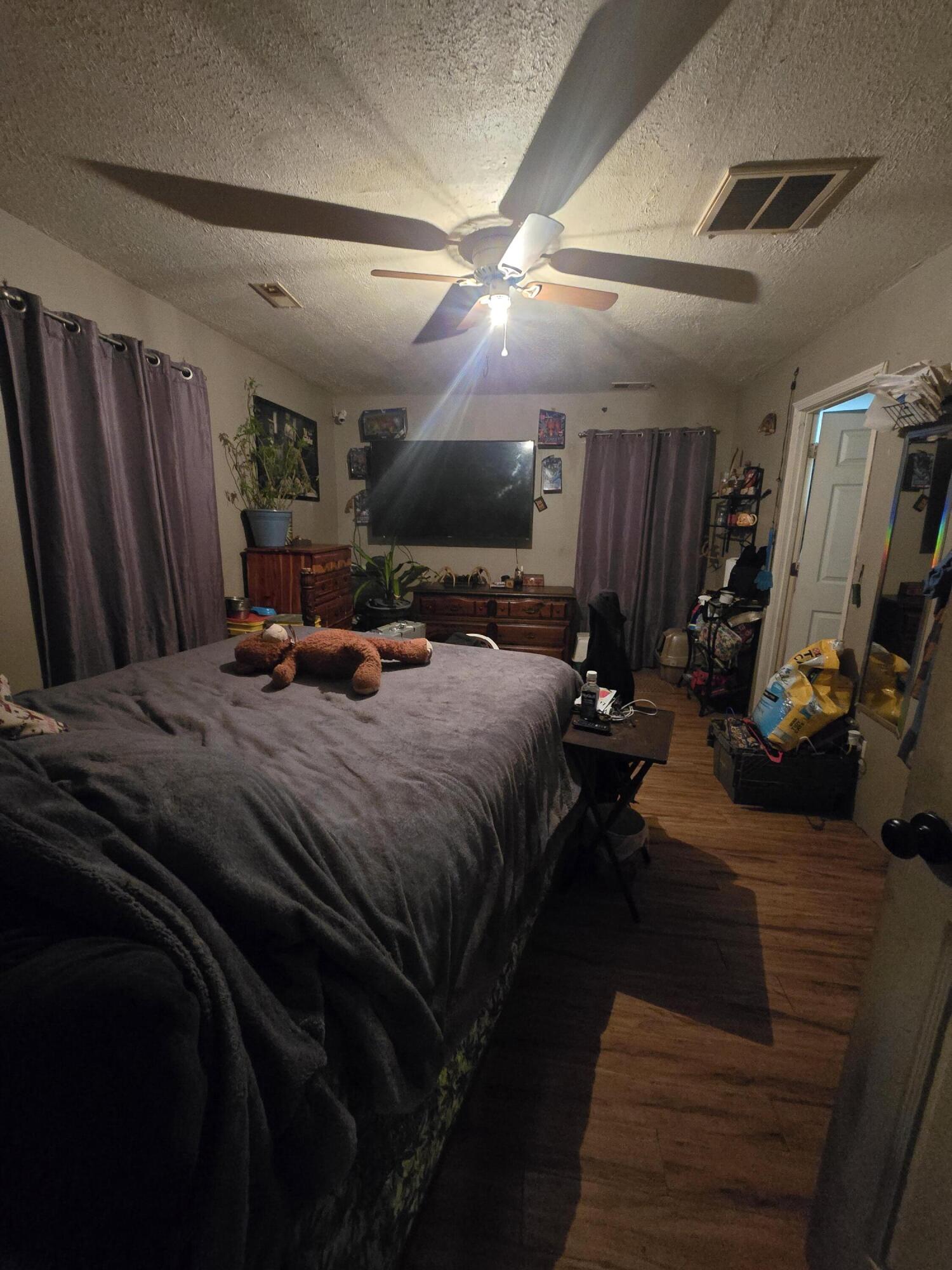 765 Whitis Road Property Photo 4