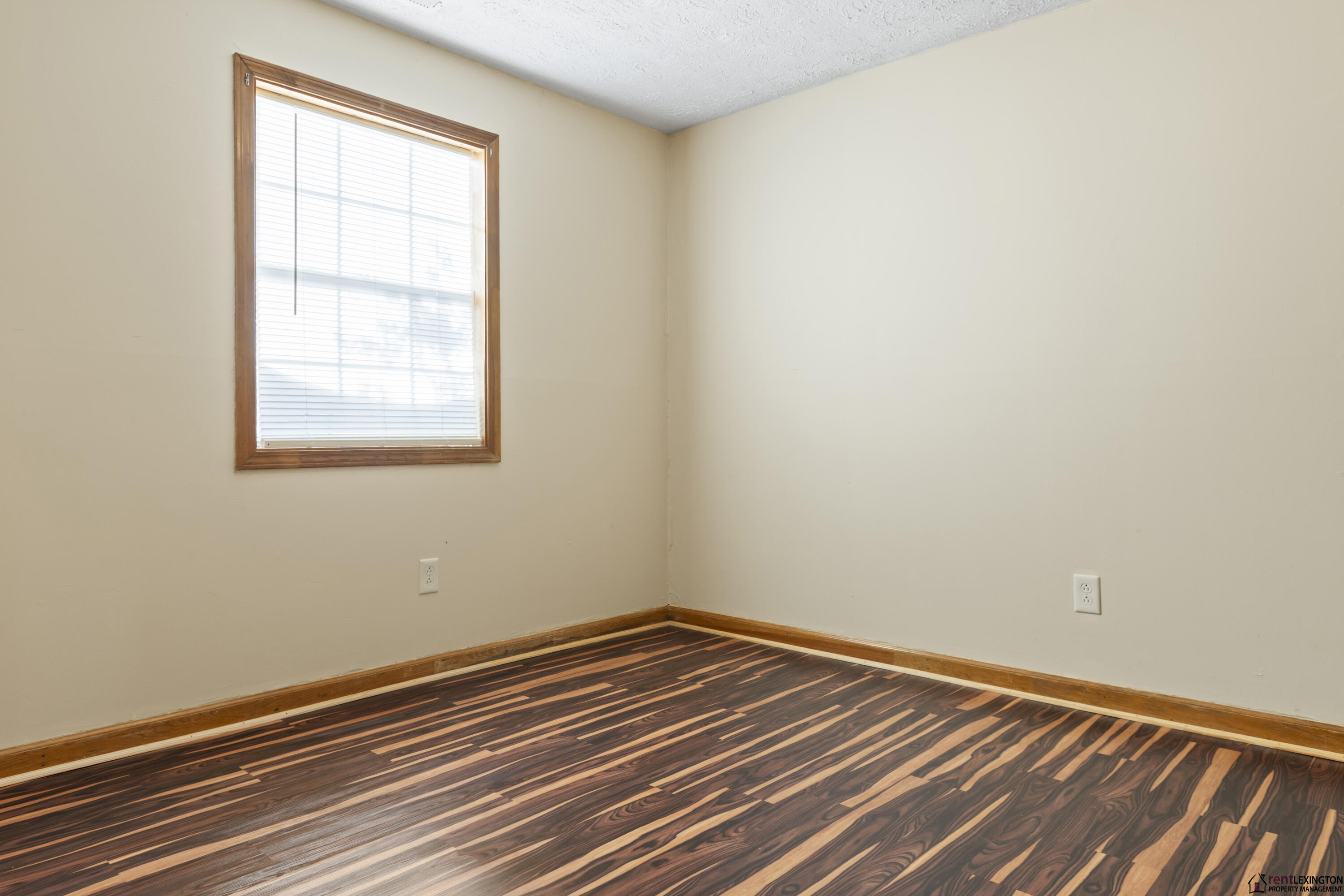 1128-1130 Dale Drive Property Photo 12