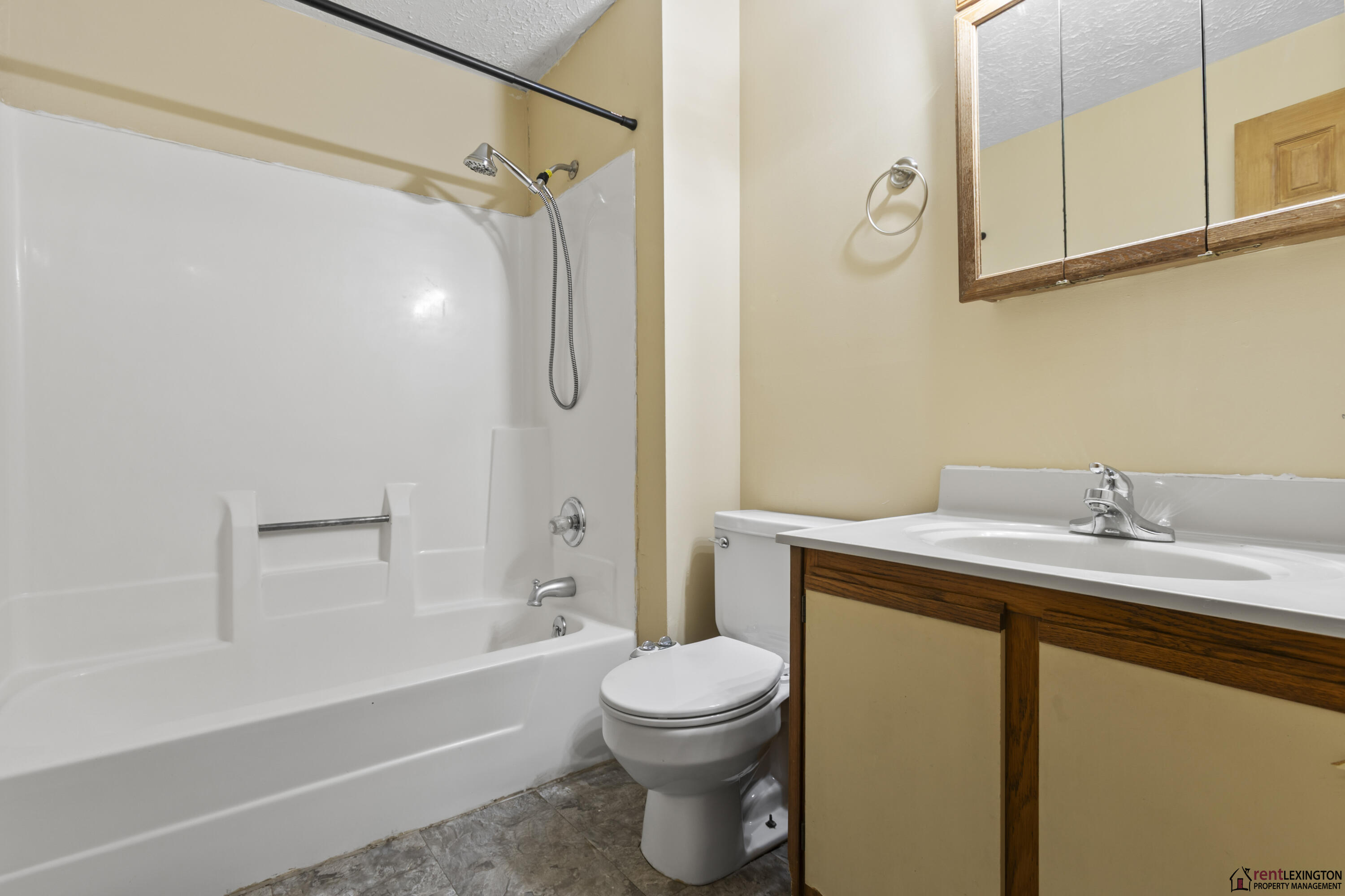 1128-1130 Dale Drive Property Photo 16