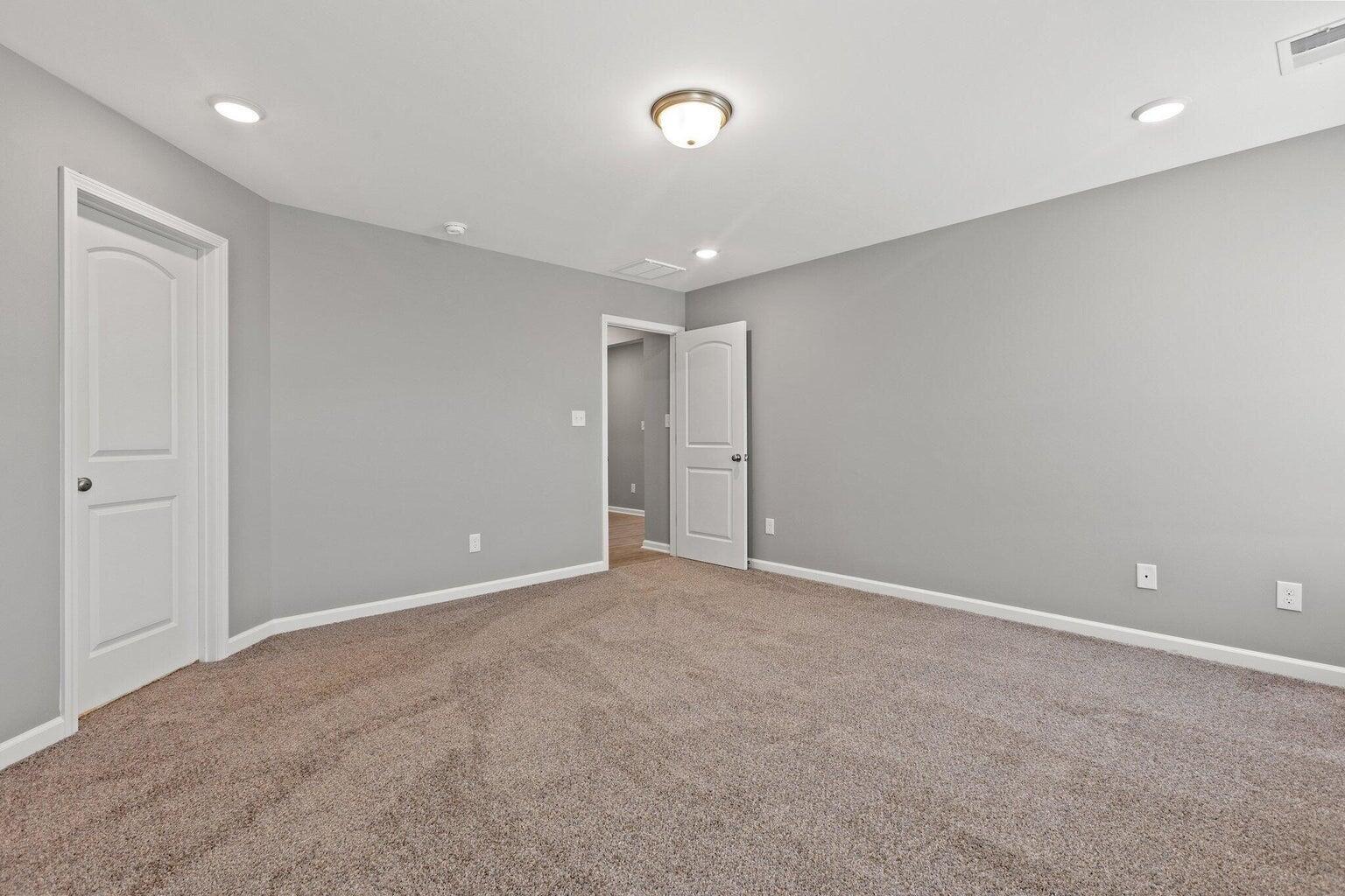 215 Jared Parker Way Property Photo 15